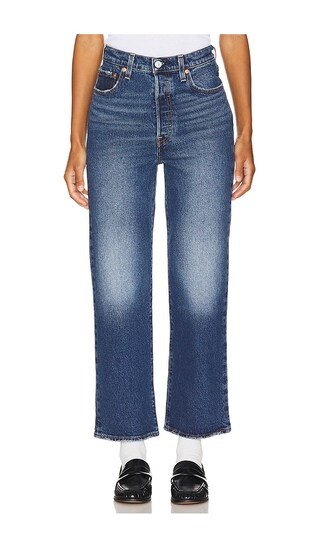 LEVI'S Ribcage Straight Ankle Jeans in Denim-Dark. - size 29 | Revolve Clothing (Global)