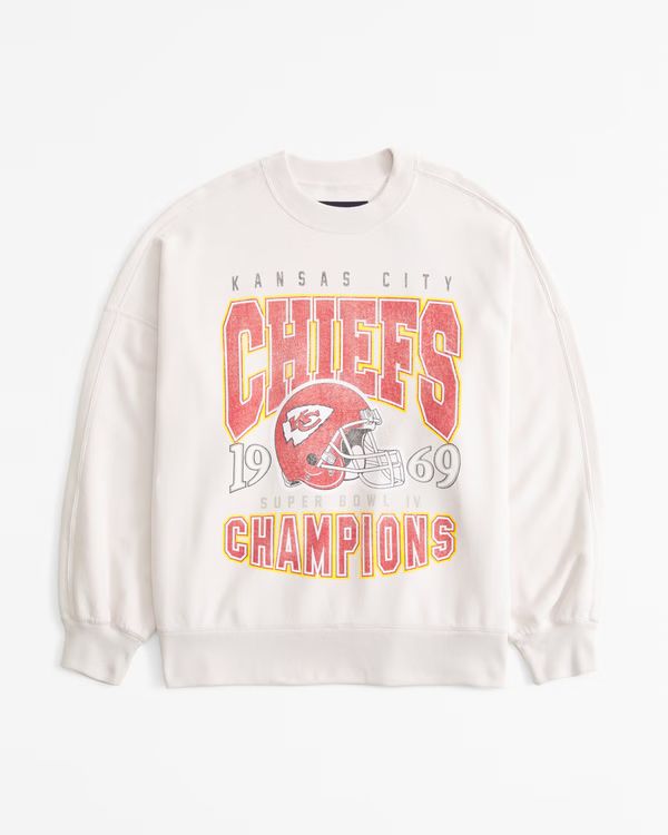 Women's Kansas City Chiefs Graphic Oversized Sunday Crew | Women's New Arrivals | Abercrombie.com | Abercrombie & Fitch (US)