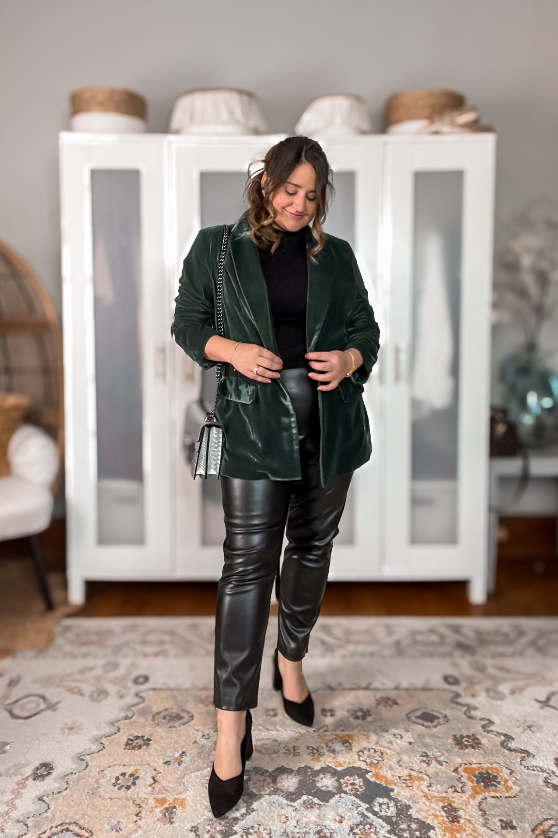 It’s giving Mrs. Santa Boss 🤶🏻

Obsessed with this edgy holiday look pulled together with mixed textures! The faux leather trousers are a great winter staple, while the faux velvet blazer is the perfect statement jacket for the holidays!

These pumps are so comfy and great to wear to work!

Wearing a 14 in the black trousers and a large in the blazer

Holiday outfit
Holiday style
Christmas outfit
Christmas style
Green jacket
Green blazer
Midsize
Curvy
Size 12
Office party outfit
Work outfit
Office outfit
Winter outfit 

#LTKHoliday #LTKworkwear #LTKmidsize