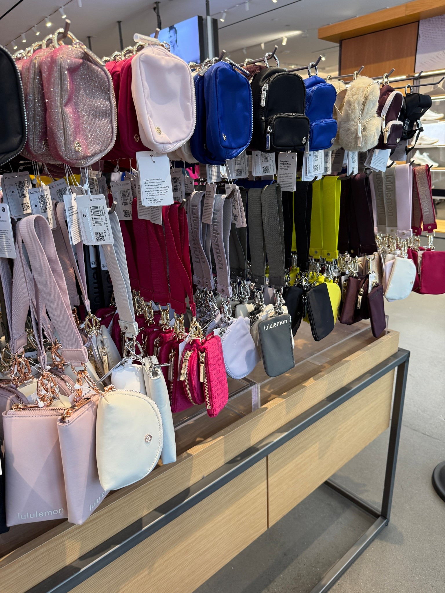 Lululemon wristlet under $50 gift idea 

#LTKFindsUnder50 #LTKGiftGuide #LTKHoliday