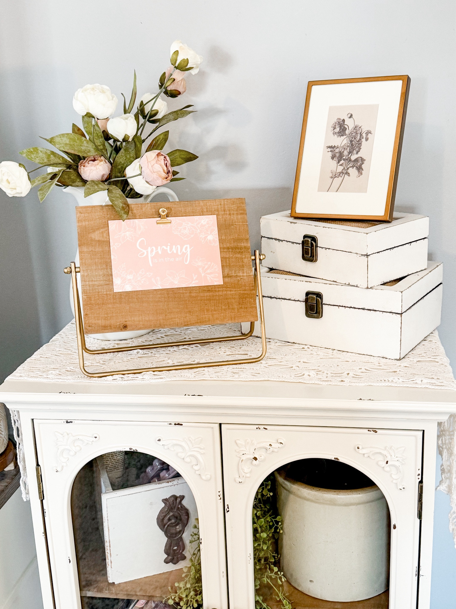 Spring Decor

#LTKfindsunder50 #LTKSpringSale #LTKhome