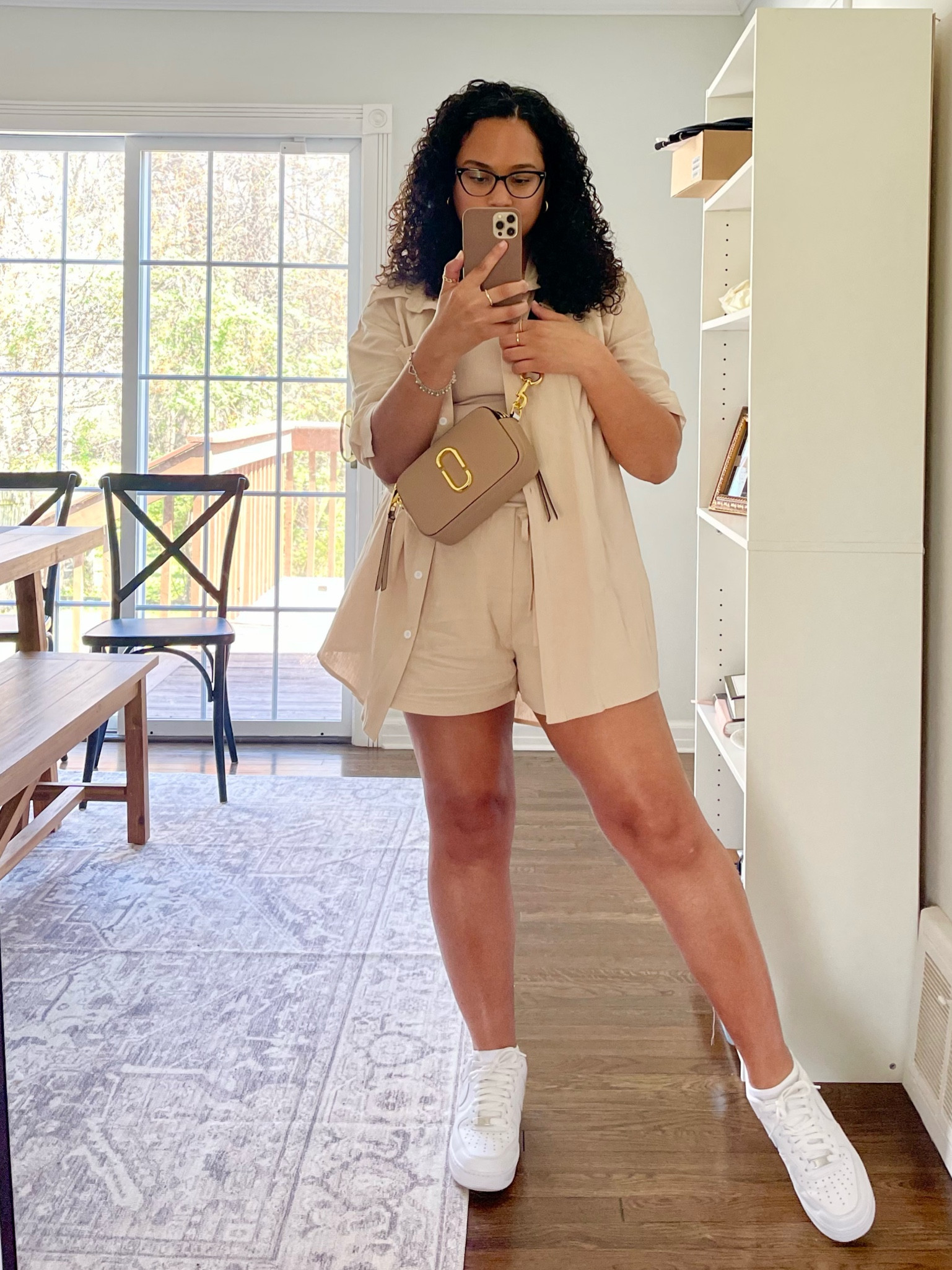 Summer style 🤍 wearing a large ✨


Meliscurls, Amazon fashion, designer dupe, Marc Jacobs, Nikes, casual style, neutral finds 

#LTKstyletip #LTKSeasonal #LTKitbag