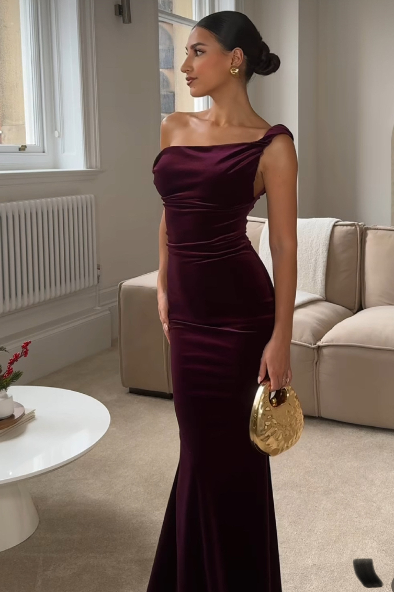 Holiday outfit
Velvet Burgundy evening dress
Gold acrylic bag
Hold earrings 

#LTKCyberWeek #LTKStyleTip #LTKHoliday