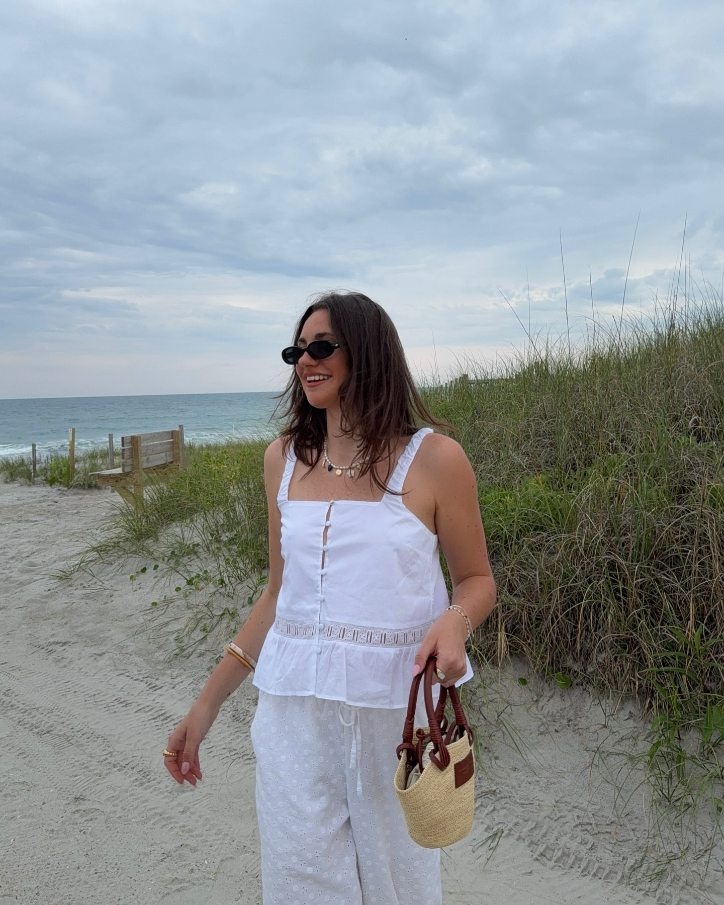 This coastal grandmother is defrosting 🐚🦪🦞
•
•
•
•
east coast summer, summer aesthetic, Pinterest girl, coastal summer, Pinterest summer aesthetic, sezane lovers, basket bag, linen pants outfit