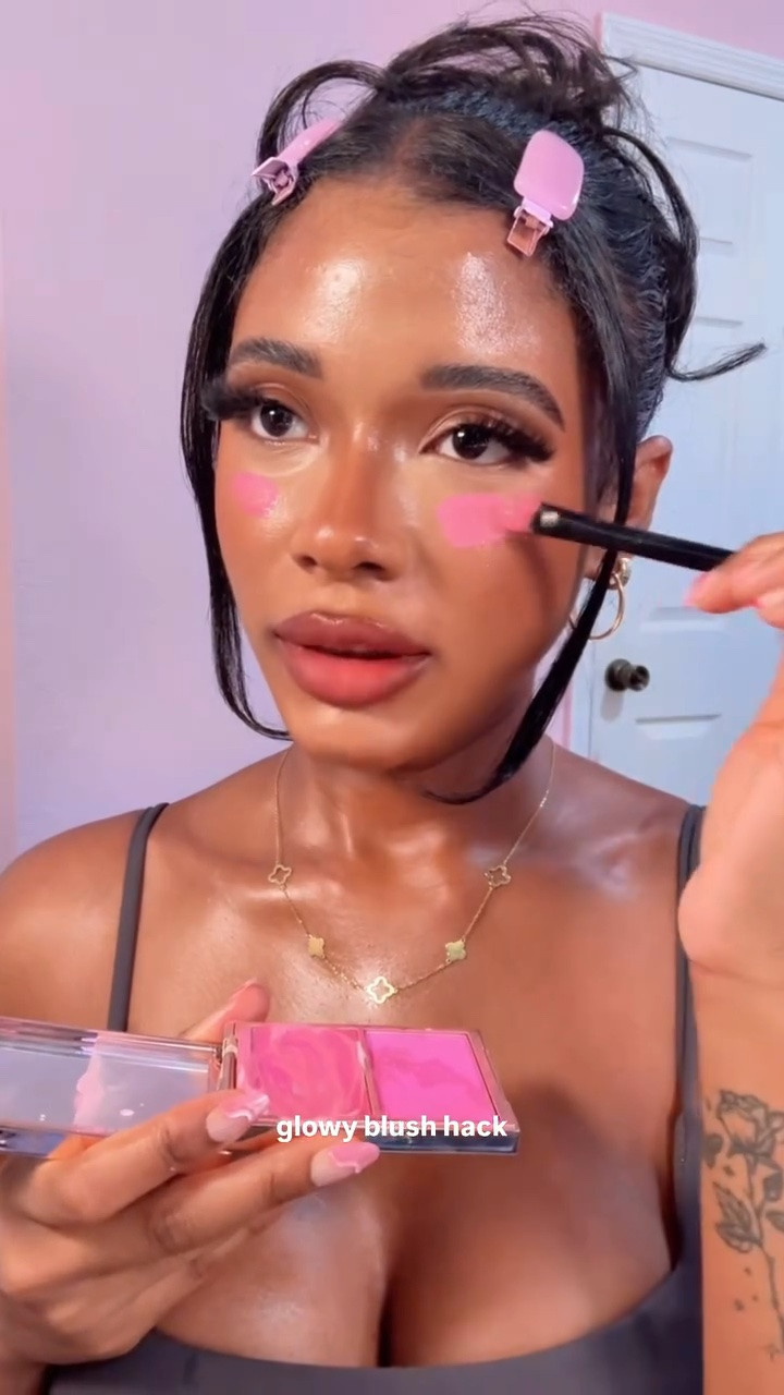 recreating my most viral blush video!! mixing my @rhode glazing milk into my @patricktabeauty blush 💖🥛

#LTKBeauty