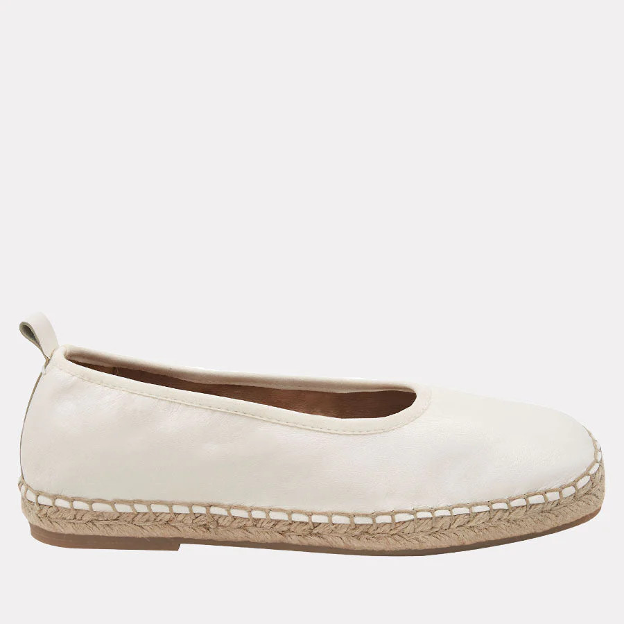 Geneva Espadrille Flat | Andre Assous