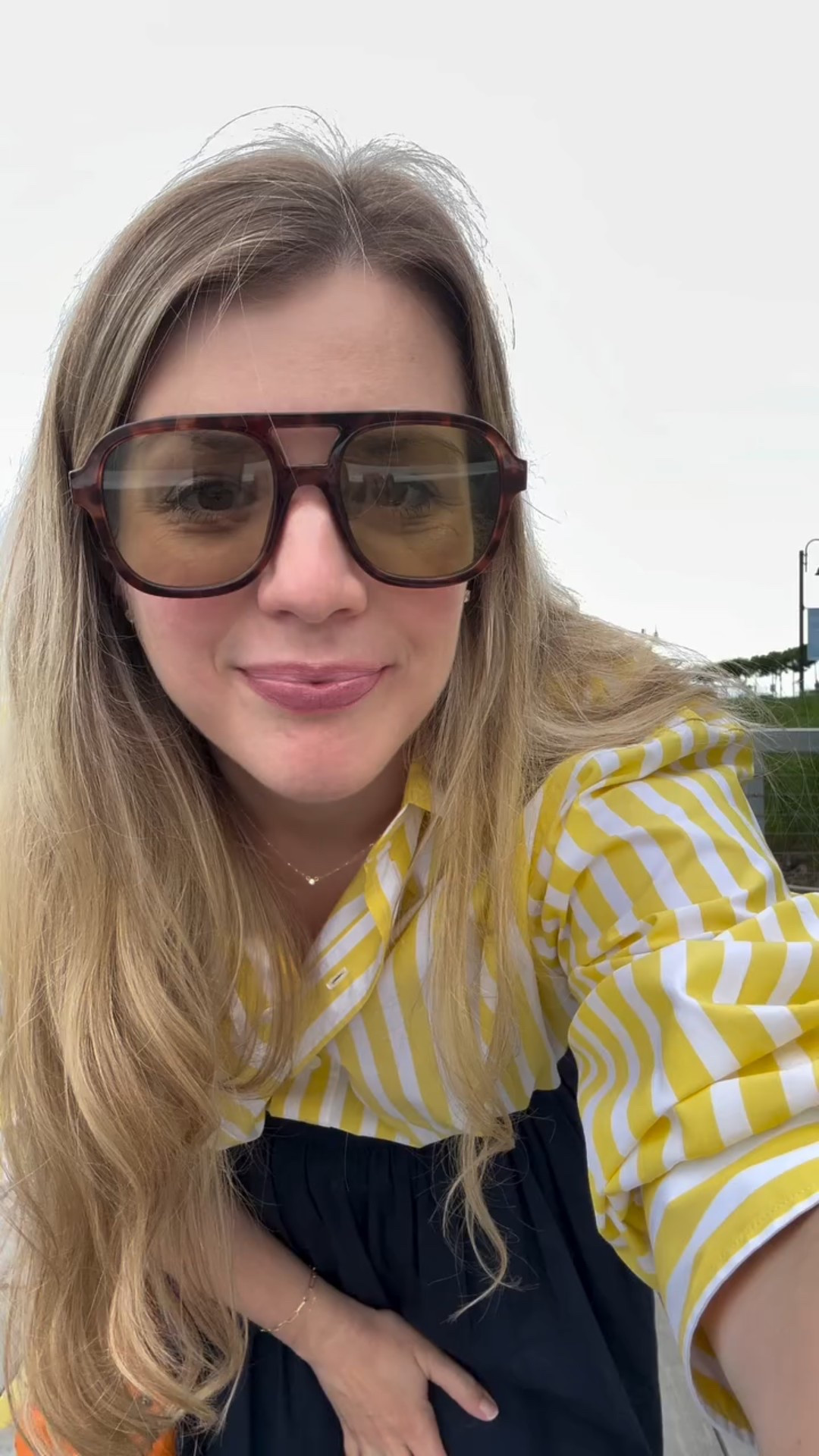 OOTD: 16 weeks pregnant edition

Click my @shopmy link in bio to shop@all outfit details or shop my stories! 

#suziekondi #ootd #styledaily #pregnant #pregnancy #pregnancystyle #16weeks #16weekspregnant #jcrew #everlane #stulediary #styledaily #outfitoftheday #wiw #whatiwore #preppy #injcrew #jcrew #preppymom #OutfitInspo
#FashionBloggerStyle
#modernclassicstyle 
#everydaystyle 
#whatiworetoday 
#coastalstyle 
#eastcoaststyle 
#styleover30 
#capsulewardrobe #pregnancyfashion #connecticut #connecticutmom #connecticutlife