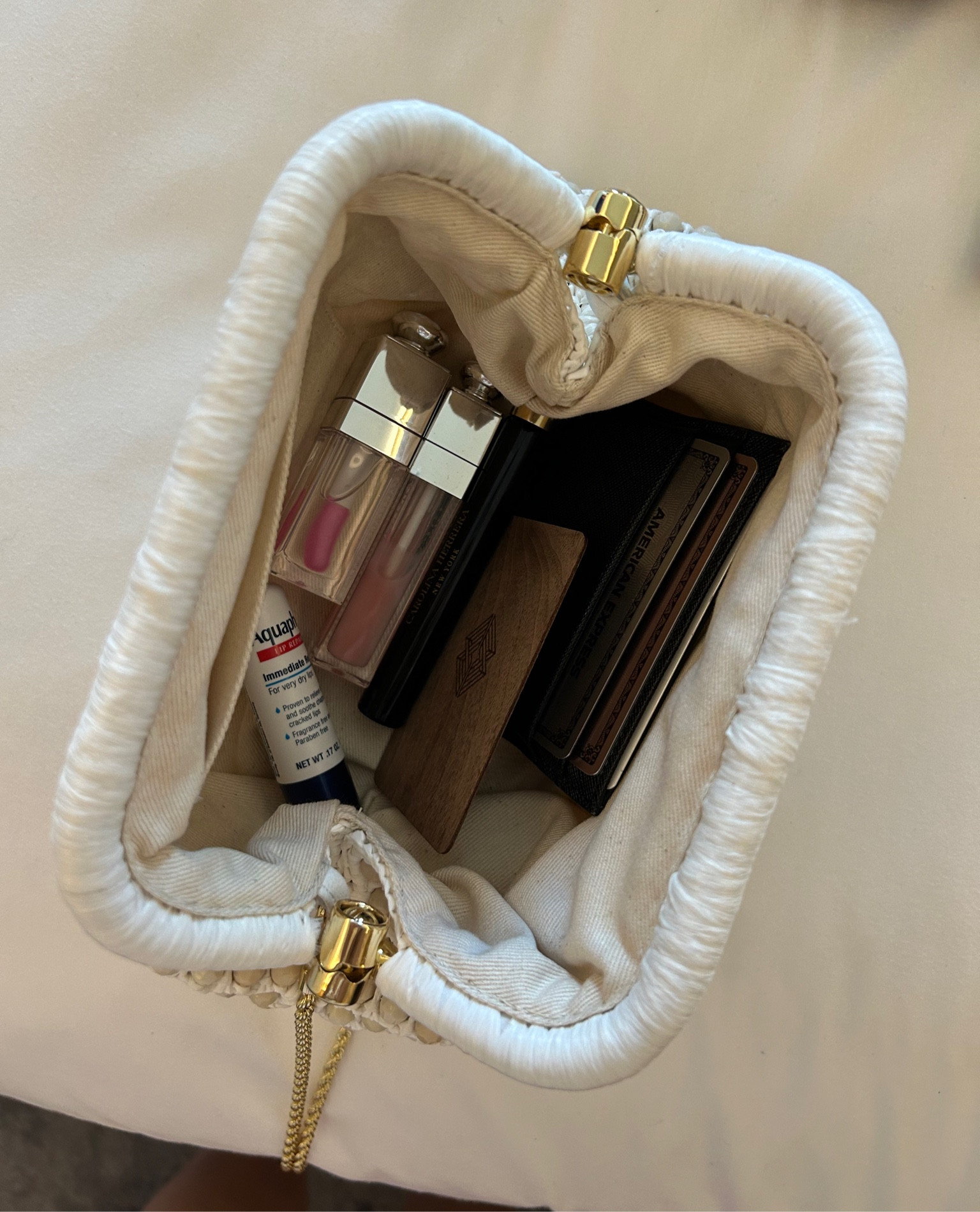 My favorite go-to’s 🤍 #diorbeauty #aquaphor

#LTKtravel #LTKunder50 #LTKsalealert