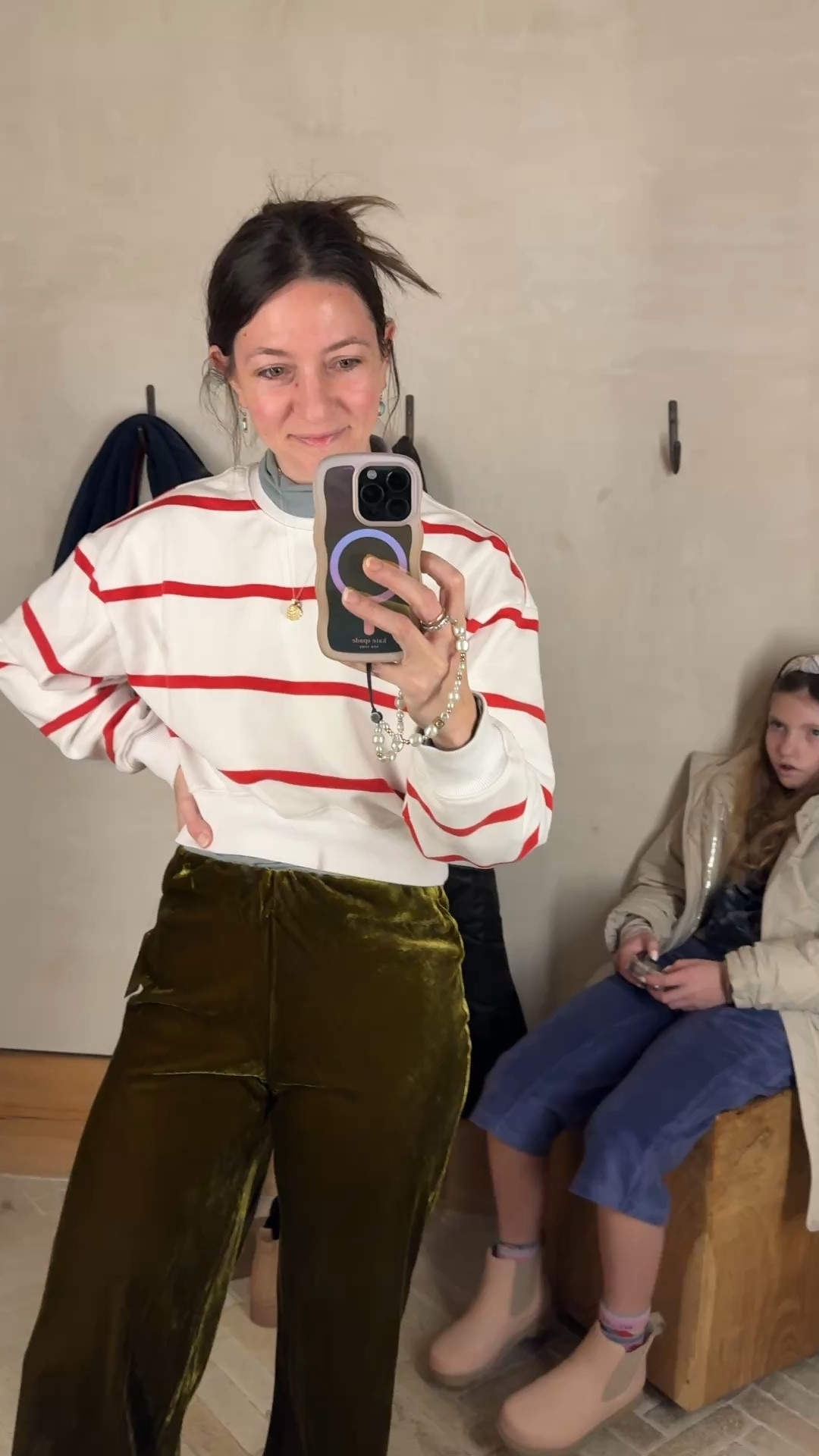 I tried on a few different pairs of velvet pants for some upcoming holiday events and these were another pair that was so cute! Fits TTS & very comfortable- I love that these are elastic at the top! These are a pretty olive green! 

#LTKWorkwear #LTKGiftGuide #LTKHoliday