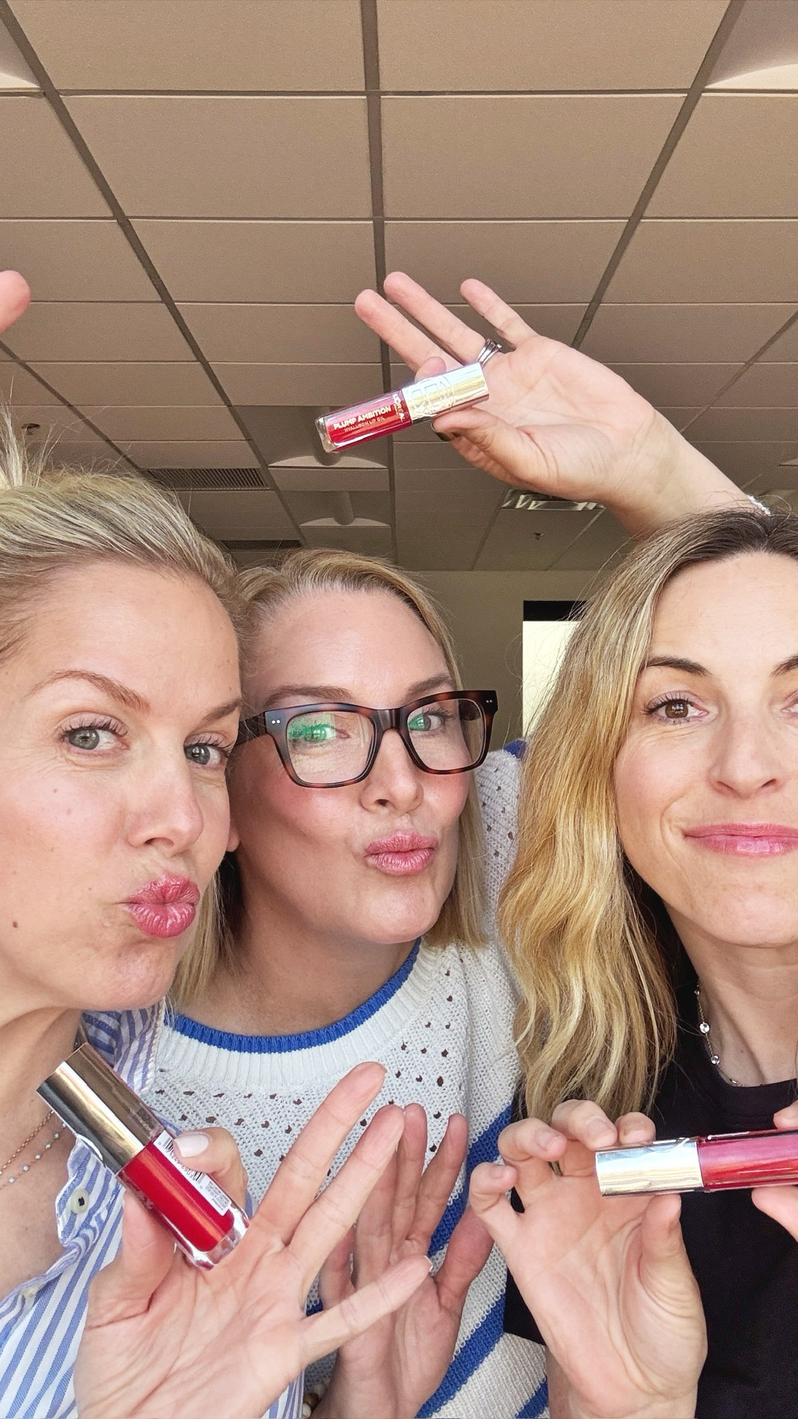 Fab lip gloss alert 🚨

Go and get this now! It’s a hydrating lip oil in the perfect color. 

Color shown is “rouge in love."

#LTKBeauty #LTKOver40 #LTKWatchNow