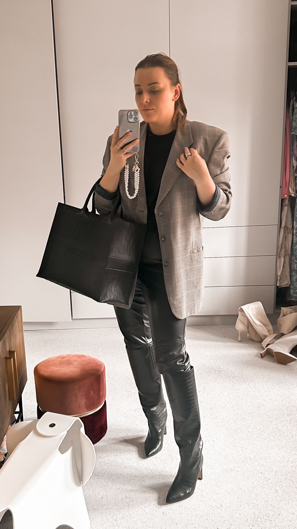 All black + grey patterned oversized blazer look ✨

outfit inspiration, autumn style, H&M, Josh V, leather pants, Dior tote bag, Vestiare collective, Black fitted top, knee high crocodile boots, Netherlands

#LTKstyletip #LTKSeasonal #LTKeurope