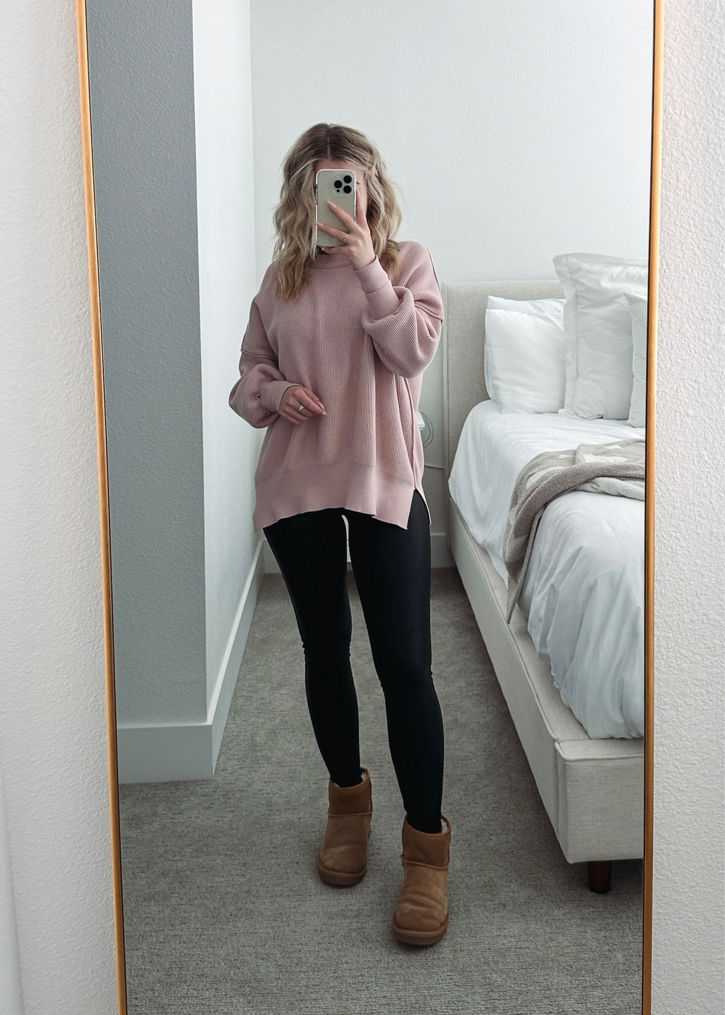 simple feminine fall fashion 🎀🤎🍂☁️

pink fall outfit | fall style | fall apparel | free people inspired | faux leather leggings | ugg minis | uggs in stock | girly fall | 

#LTKSeasonal #LTKstyletip #LTKunder100