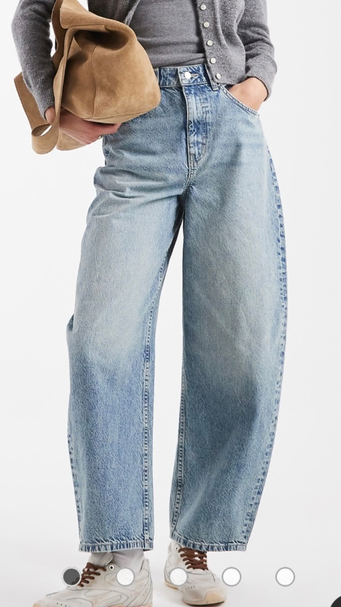 GUYS!!! tall girl friendly barrel jeans >>>

#LTKFestival #LTKSaleAlert