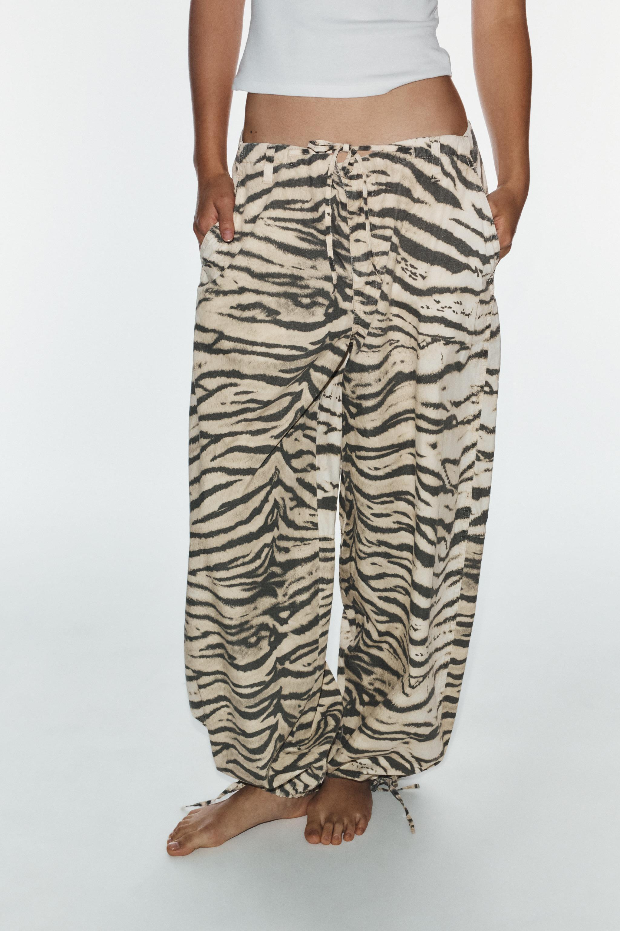 ANIMAL PRINT WIDE LEG DRAWSTRING PANTS | Zara US