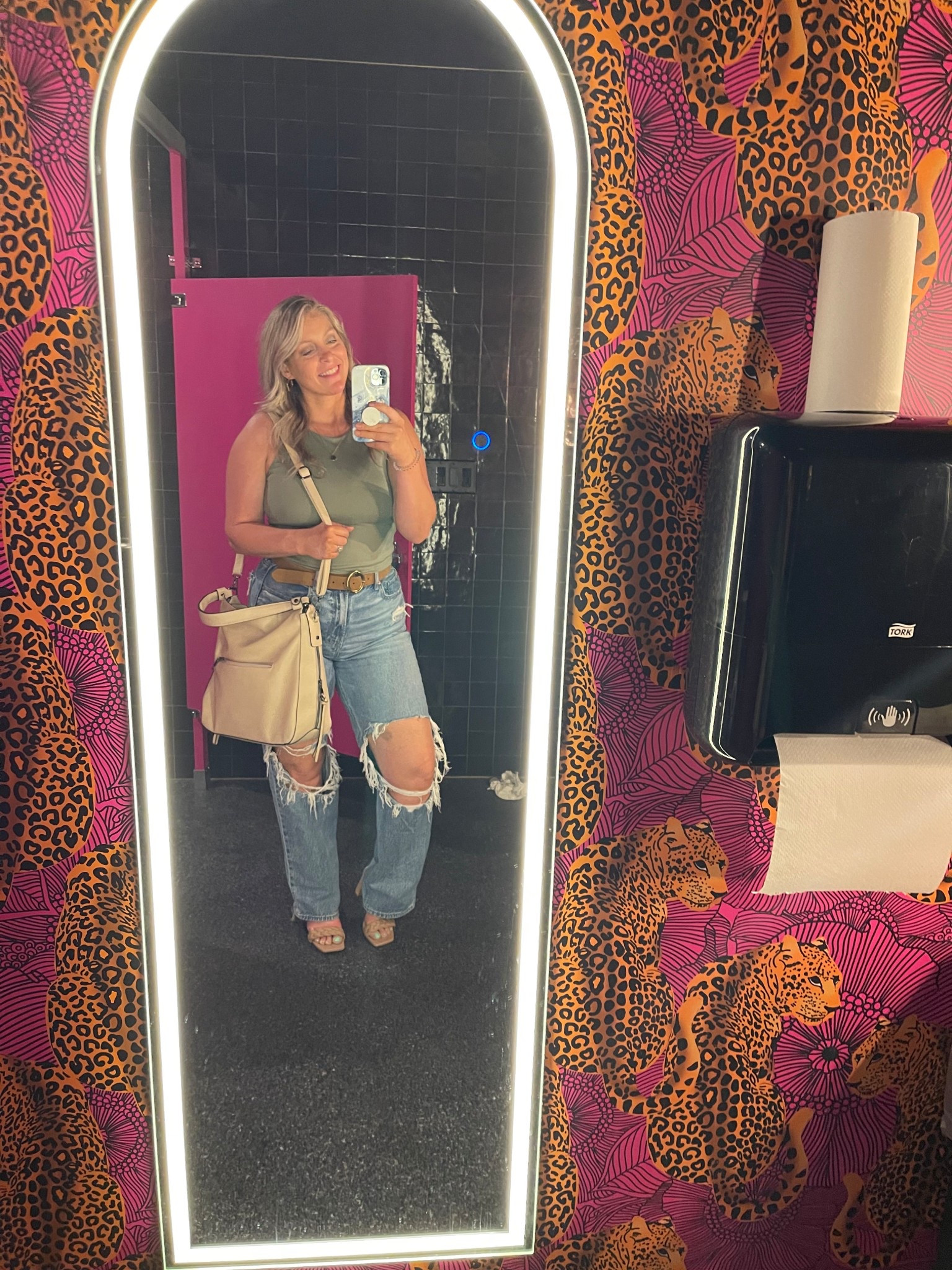 Loving this hobo bag + ripped jeans combo  

#LTKItBag #LTKMidsize