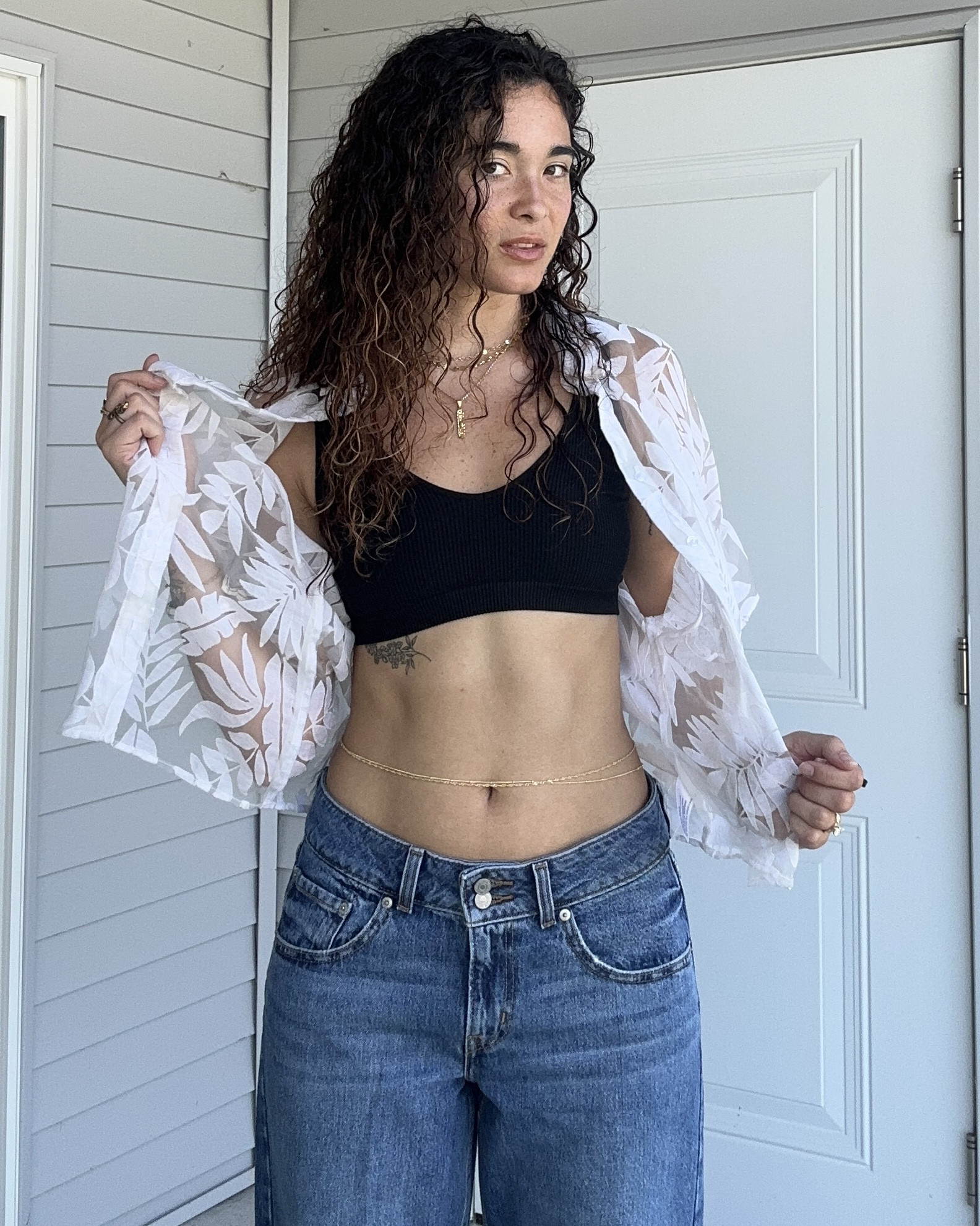 Couldnt find the white cover shirt but the rest is linked💗
Height: 5’11

#LTKParties #LTKSeasonal