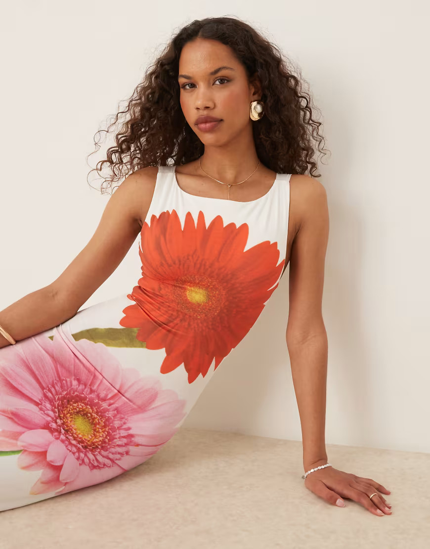 Tyler Mcgillivary gerbera flower bloom print midi shift dress in white | ASOS (Global)