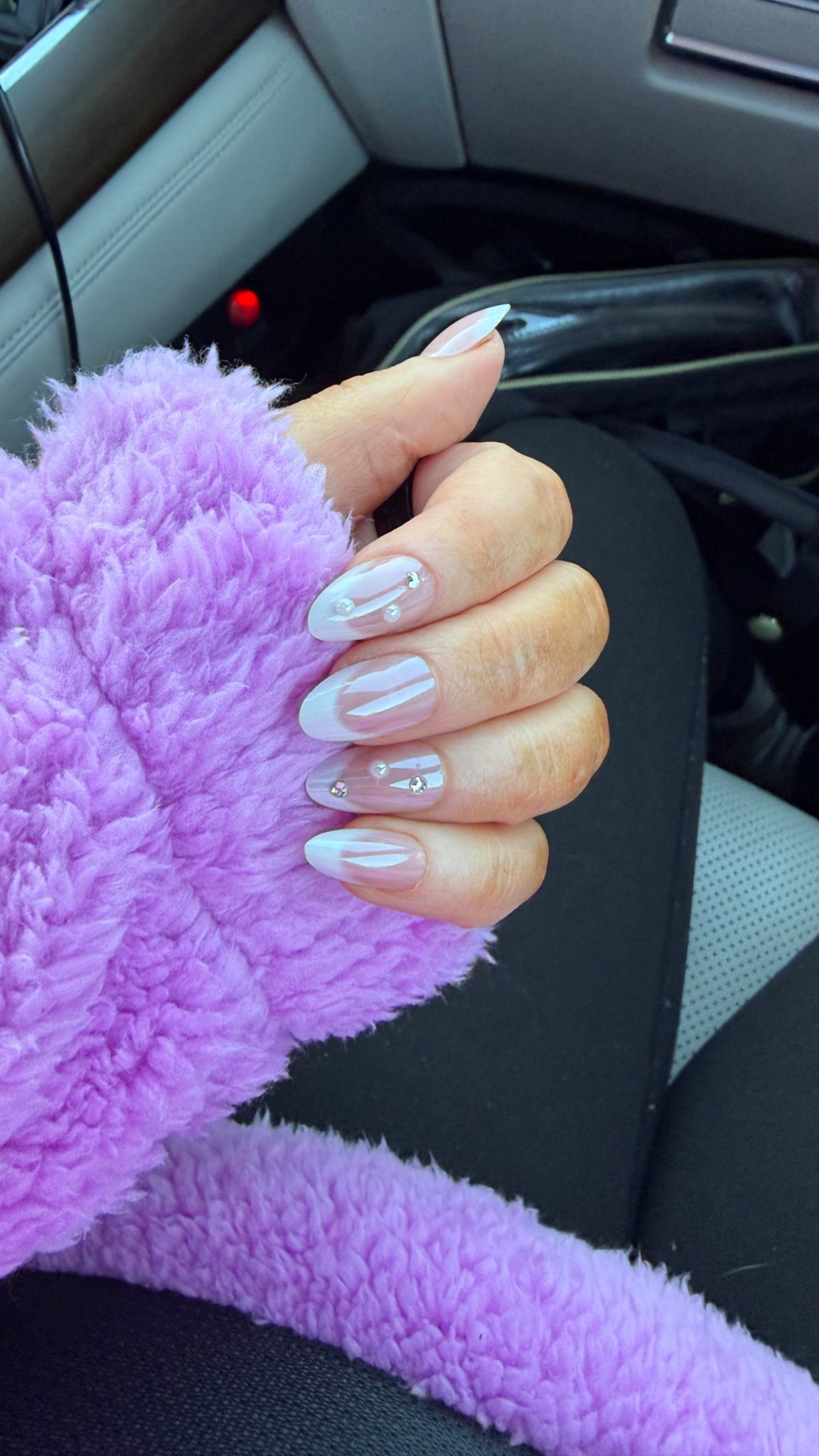 Fresh set of press on nails from Kiss! These are the Glam and Jeweled and last up to 14 days. I’m wearing the medium length 

#LTKFindsUnder100 #LTKBeauty #LTKselfcare