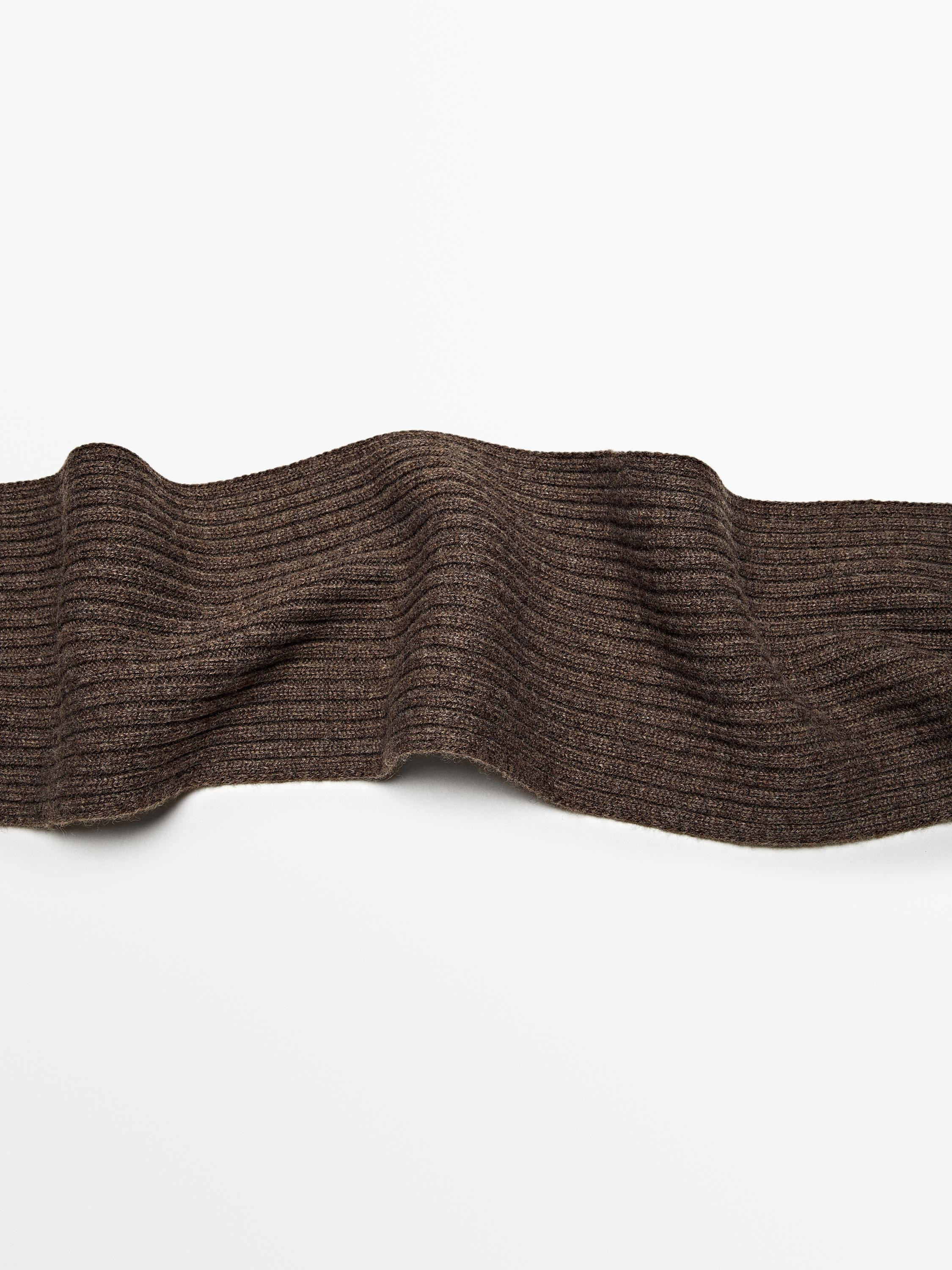 Fine ribbed fabric scarf | Massimo Dutti UK