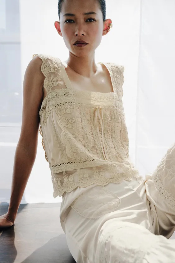 SATIN EFFECT PLEATED LACE TOP | Zara US