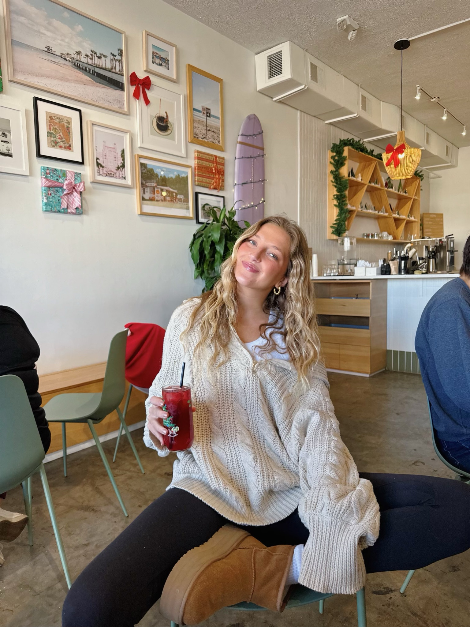 Cozy coffee shop fit ☕️
Sweater: XL code Greta

#LTKstyletip #LTKbeauty #LTKSeasonal