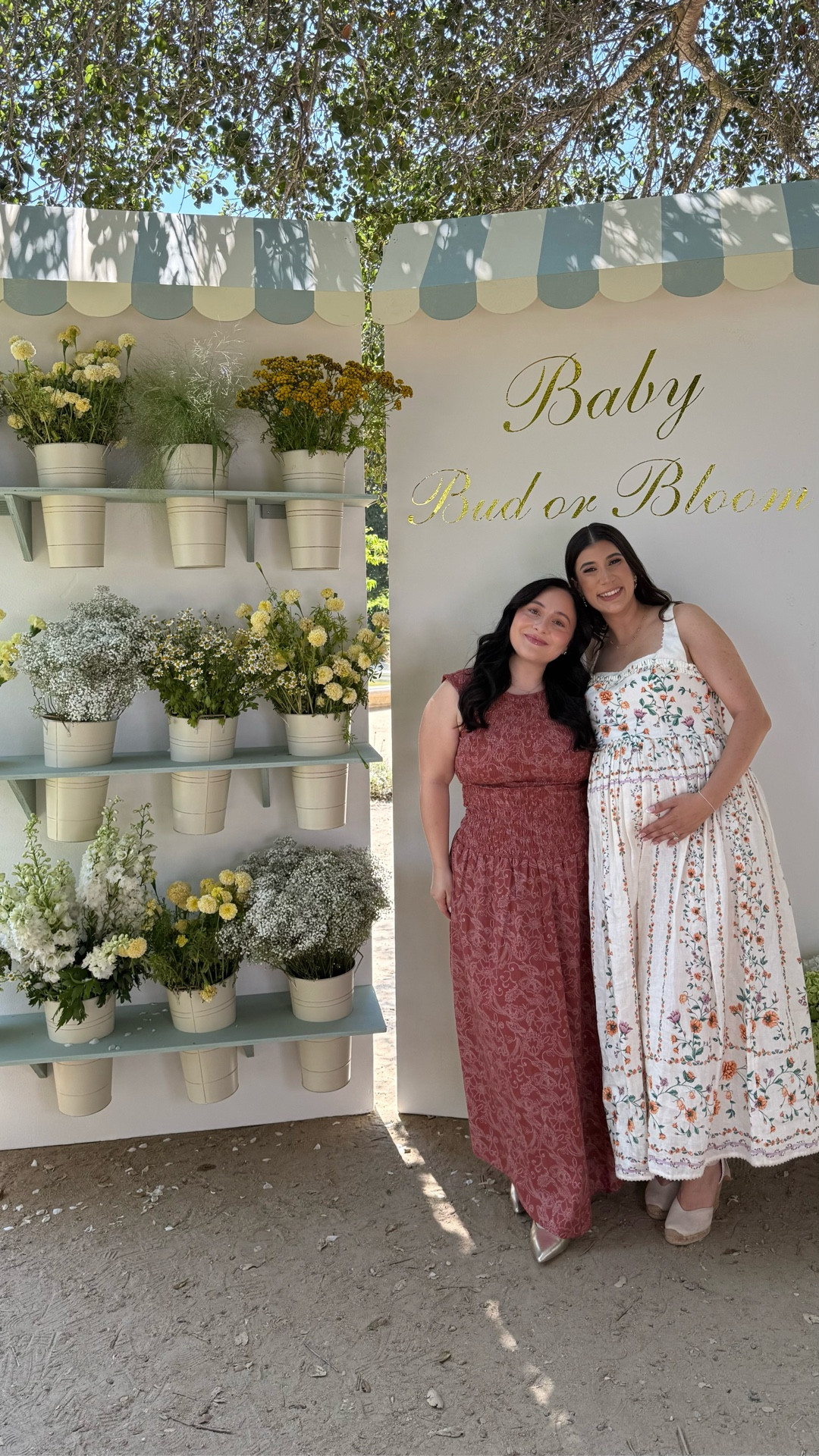 can’t believe I found this classic, lightweight summer dress at target! The perfect dress for a brunch, bridal/baby shower & work. I’m wearing a size medium