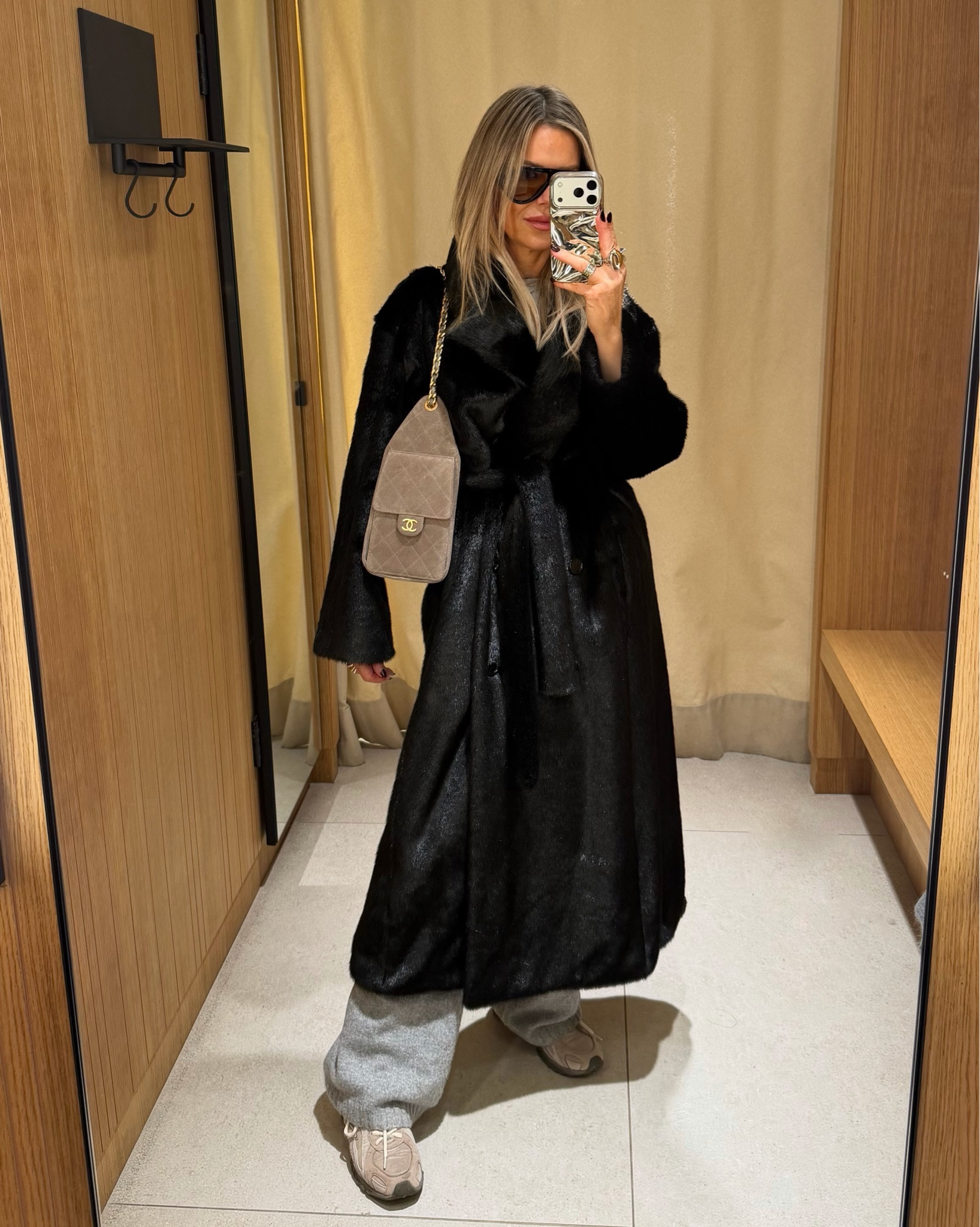 The warmer the coat the better ✨🖤 
This coat is from Mangos premium selection edit but is sold out. However I have found one almost identical and in stock!! #wintercoats #blackcoat #fauxfur 

#LTKwinter #LTKuk #LTKluxury