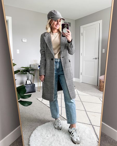 What I wore this week!
Sweater- small (runs small)
Coat- out of stock, linked similar 
Jeans- old, brand is Express, linked similar 
Shoes- 7

#LTKSeasonal #LTKfindsunder100 #LTKstyletip