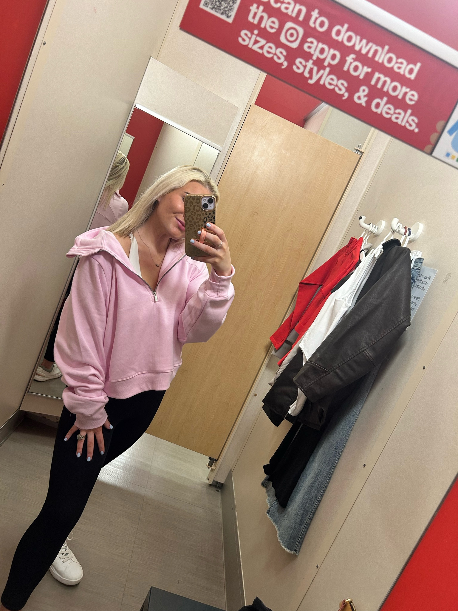 Size 2X, but would do a large/medium for my regular size. 

#LTKCyberWeek #LTKGiftGuide #LTKMidsize