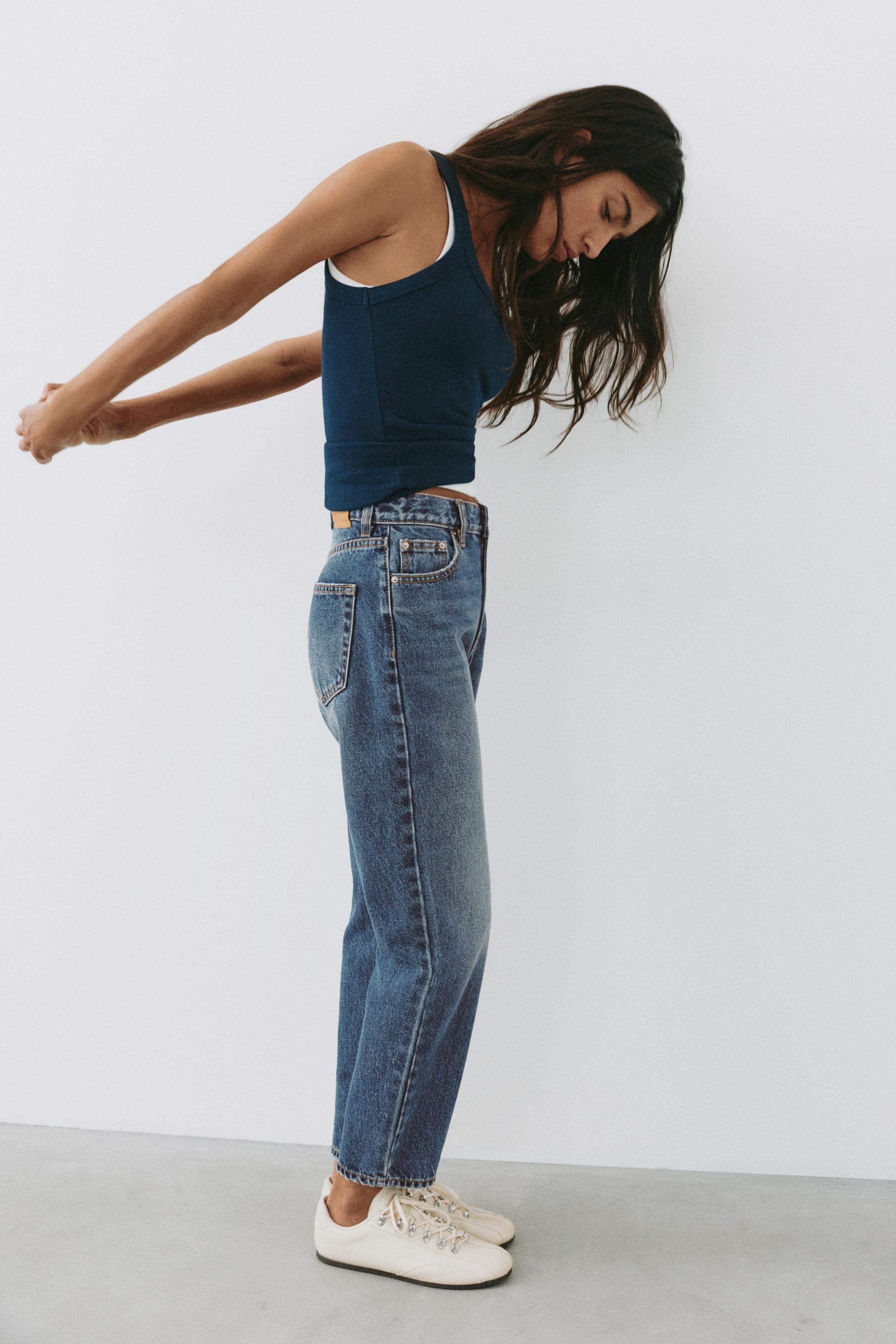 Mom-Fit-Jeans, hoher Bund | PULL and BEAR DE