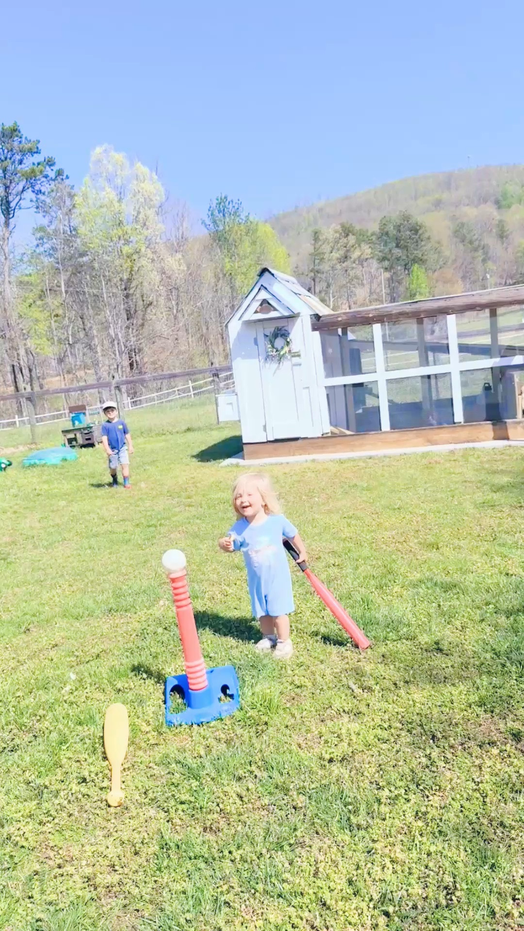 And ofcourse have spent allllll the time soaking in this gorgeous ☀️ sunny 😎 weather and blue skies 🩵 watering the blueberry 🫐 bushes and wildflowers 💐 and playing baseball ⚾️ with the chickens 🐓 running around!! 🤭 Truly all feels like a dream come true - someone pinch me!!! 💭 