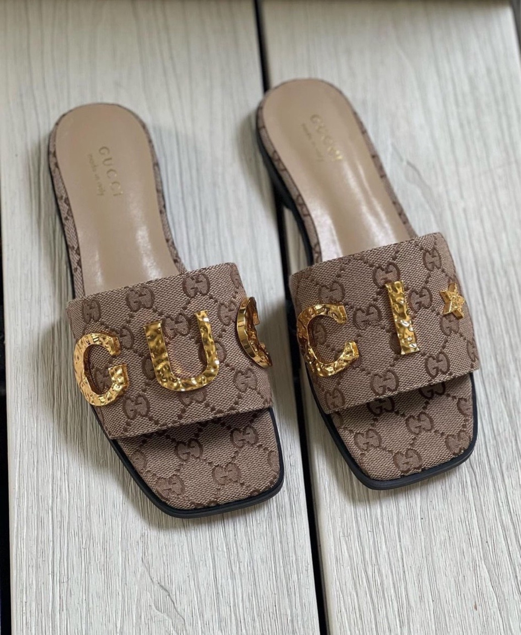 Gucci slides 🤎

#LTKfindsunder50 #LTKfindsunder100 #LTKsalealert