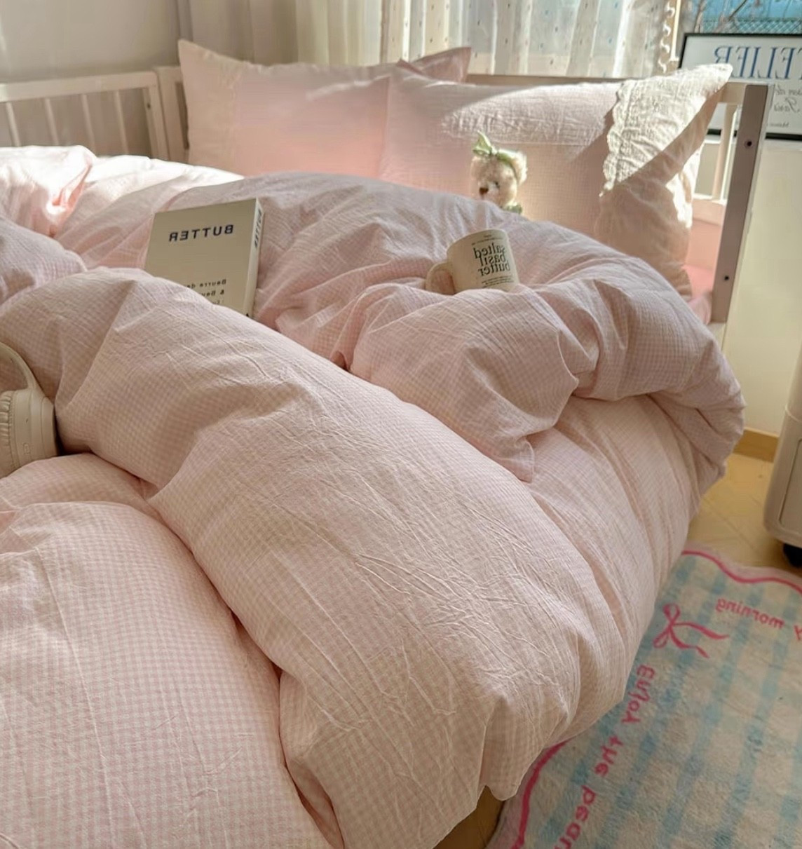 Duvet Cover Queen Size 3 Pieces Romantic Lace Duvet Cover Pink Plaid Checkered Comforter Cover with 2 Pillowcases Soft Breathable Microfiber Bedding Set

#LTKHome #LTKSeasonal #LTKHoliday