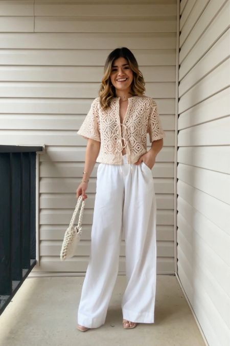 How adorable is this neutral outfit! Loving these white linen pants! They are a must have! Both pieces are under $30! 
Wearing size xs in both! They run a little big! 
Target, target finds, target style, Target fashion. 

#LTKstyletip #LTKunder50 #LTKFind