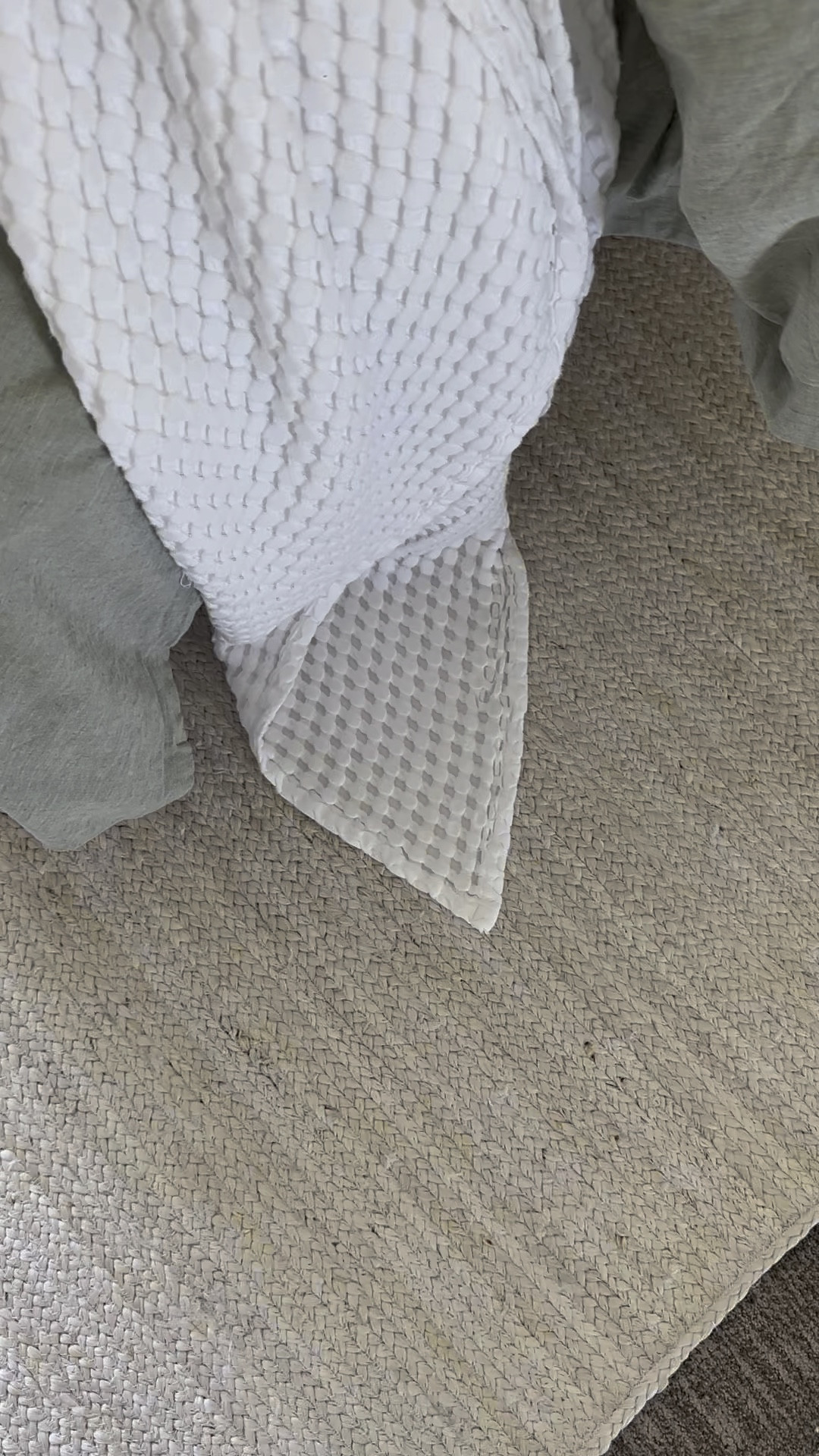 Bedroom rugs, bedding, throw blanket, green bedding, jute rugs, natural rugs, woven rugs, bedroom ideas, bedroom design

#LTKHome #LTKVideo #LTKSaleAlert