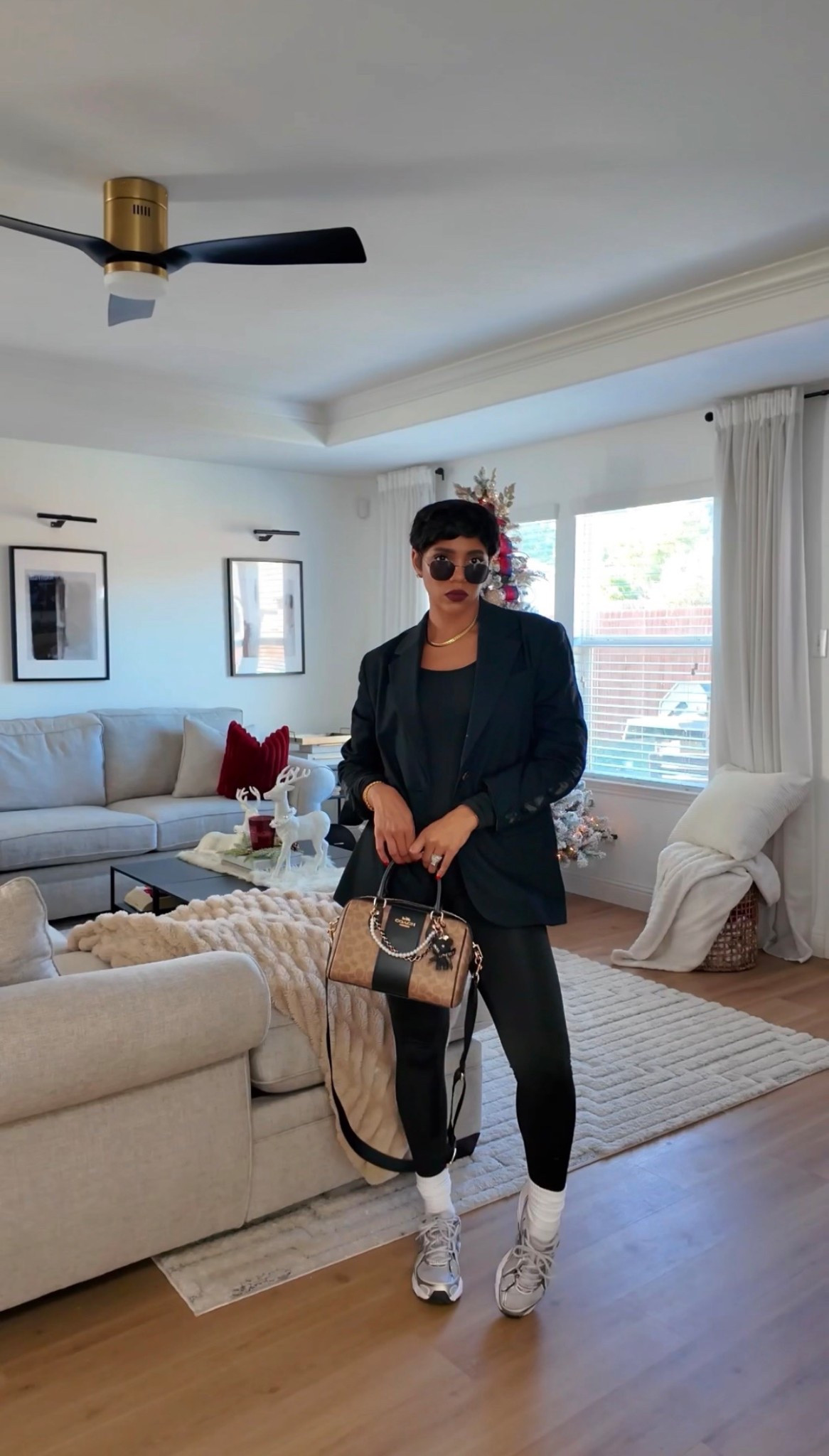 All black outfit, elevated casual outfit, Amazon finds 

#LTKStyleTip #LTKFindsUnder50 #LTKGiftGuide