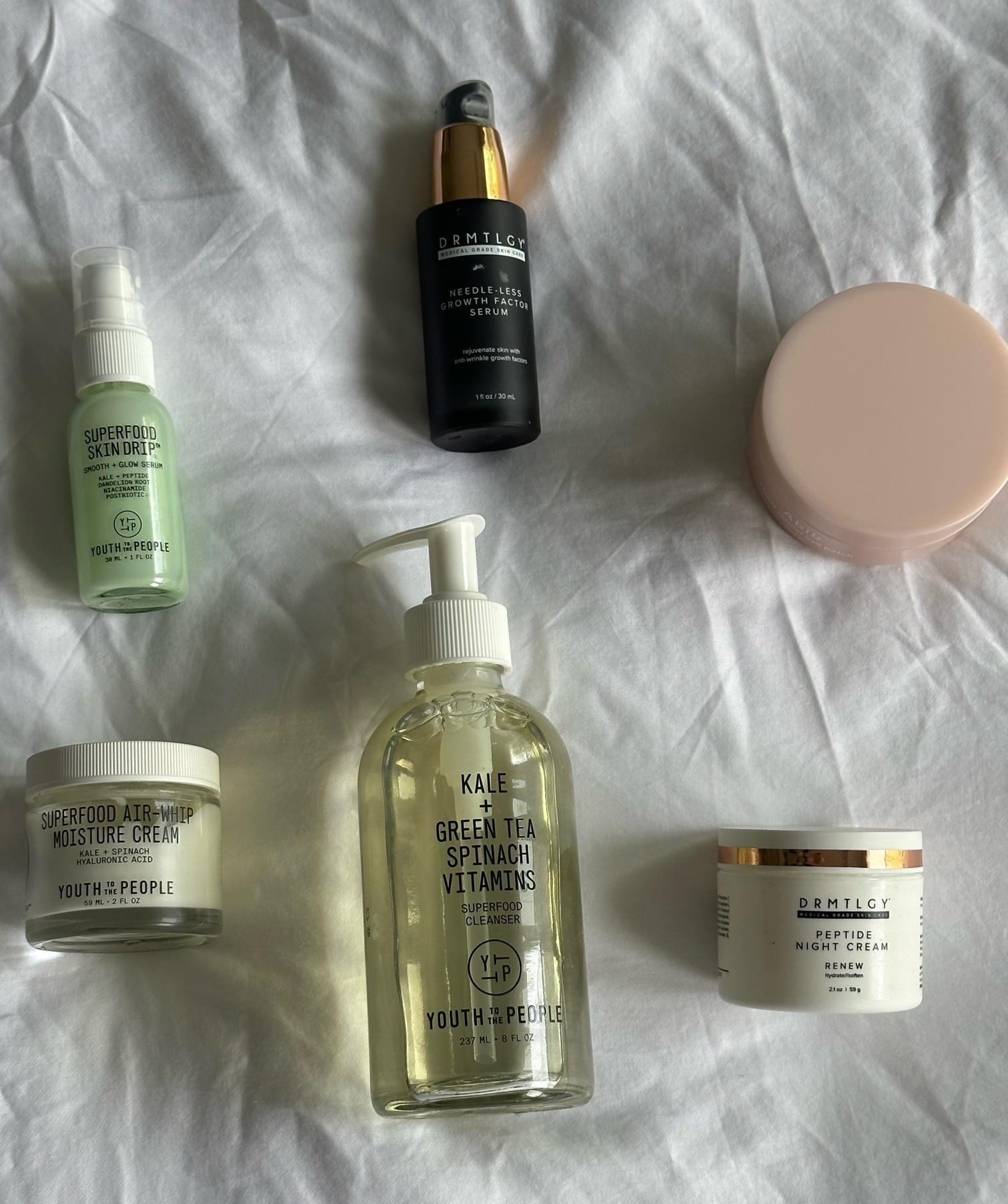 My current skincare products!! All linked below !! I’m 36 & these make my skin look 26🤭🤭♥️

#LTKgrwm #LTKmomlife #LTKmorningroutine