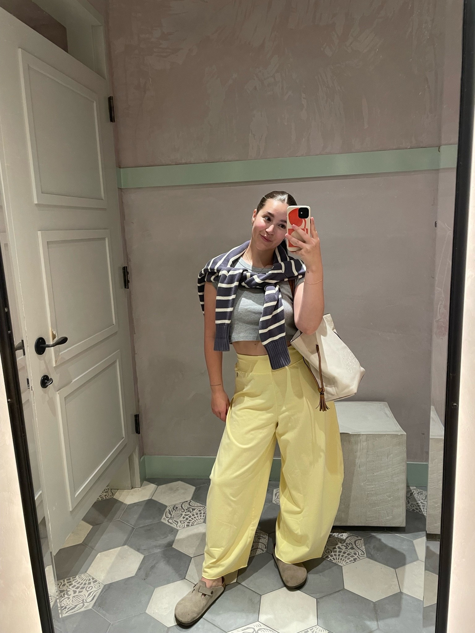shopping day fit💛

#LTKdayinmylife #LTKootd #LTKTravel