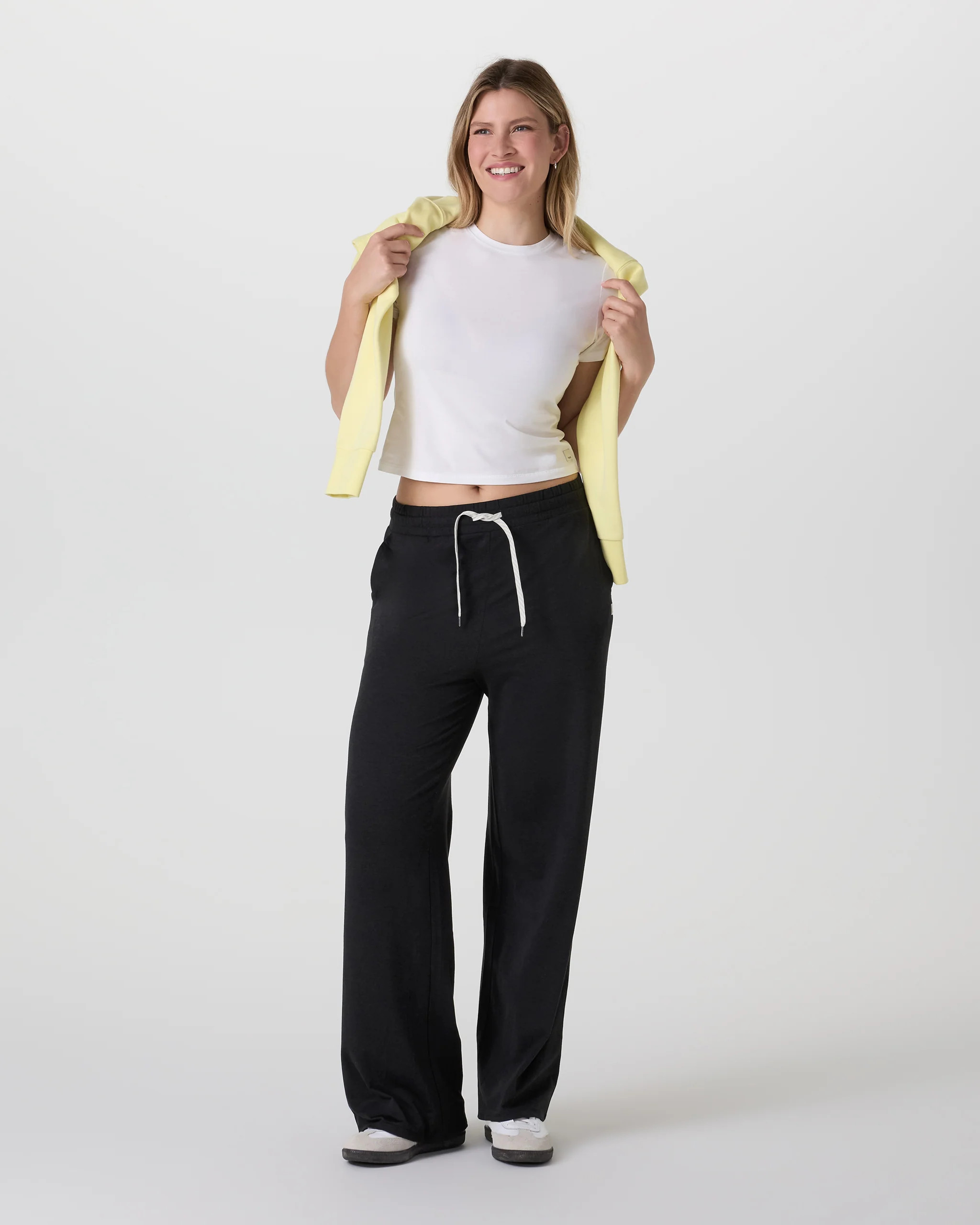 Halo Essential Wideleg | Black Heather Pants | Vuori | Vuori Clothing (US & Canada)