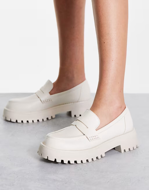 Stradivarius loafers in cream | ASOS (Global)