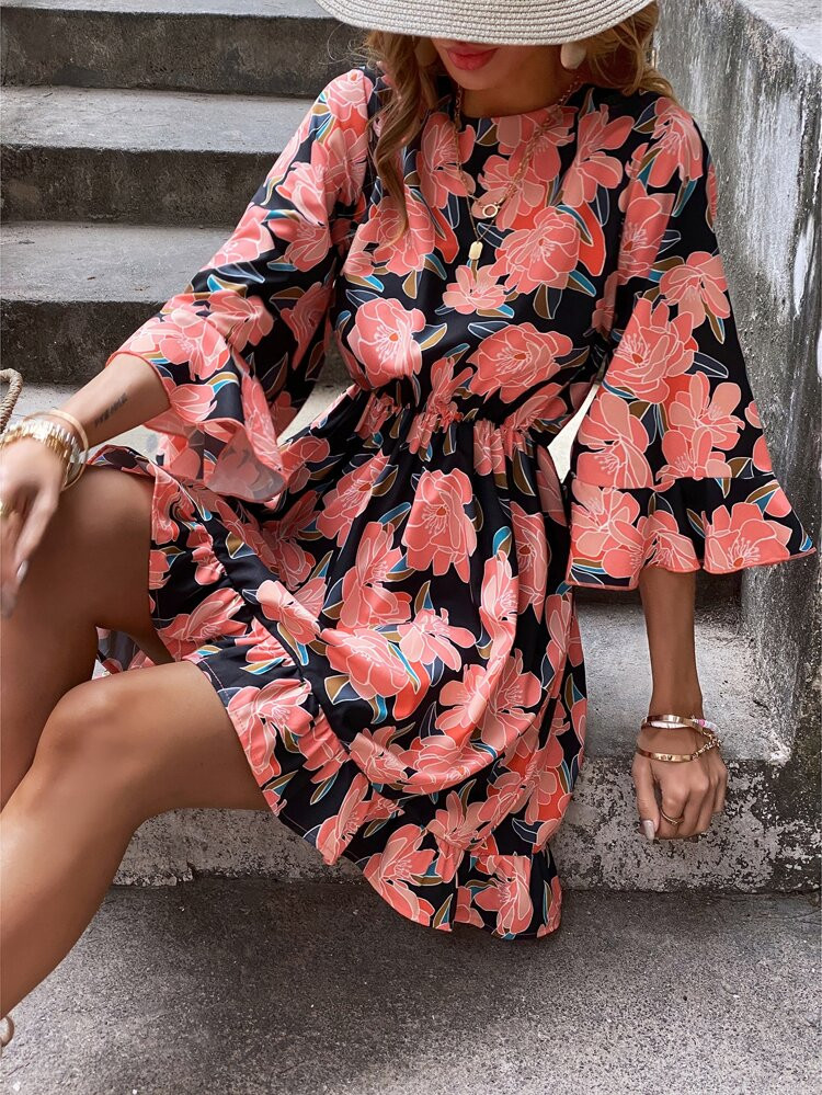 Floral Ruffle Hem Keyhole Back Dress | SHEIN