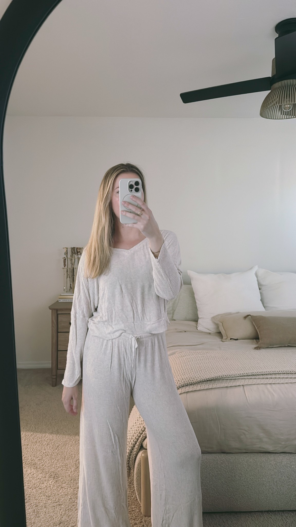 Affordable pajamas that are my go-to! 

Sizing: Small (in top and bottom)

#affordable #pajamas #comfy

#LTKFindsUnder50