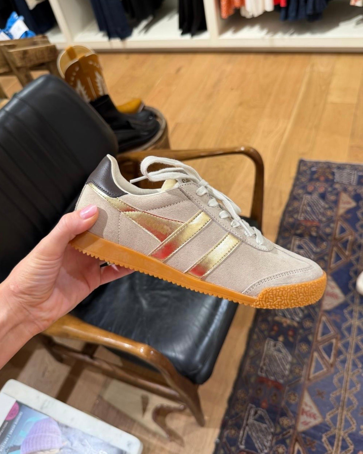 Love these sneakers! Looks like only a few left in stock so linking some similar. 🤎