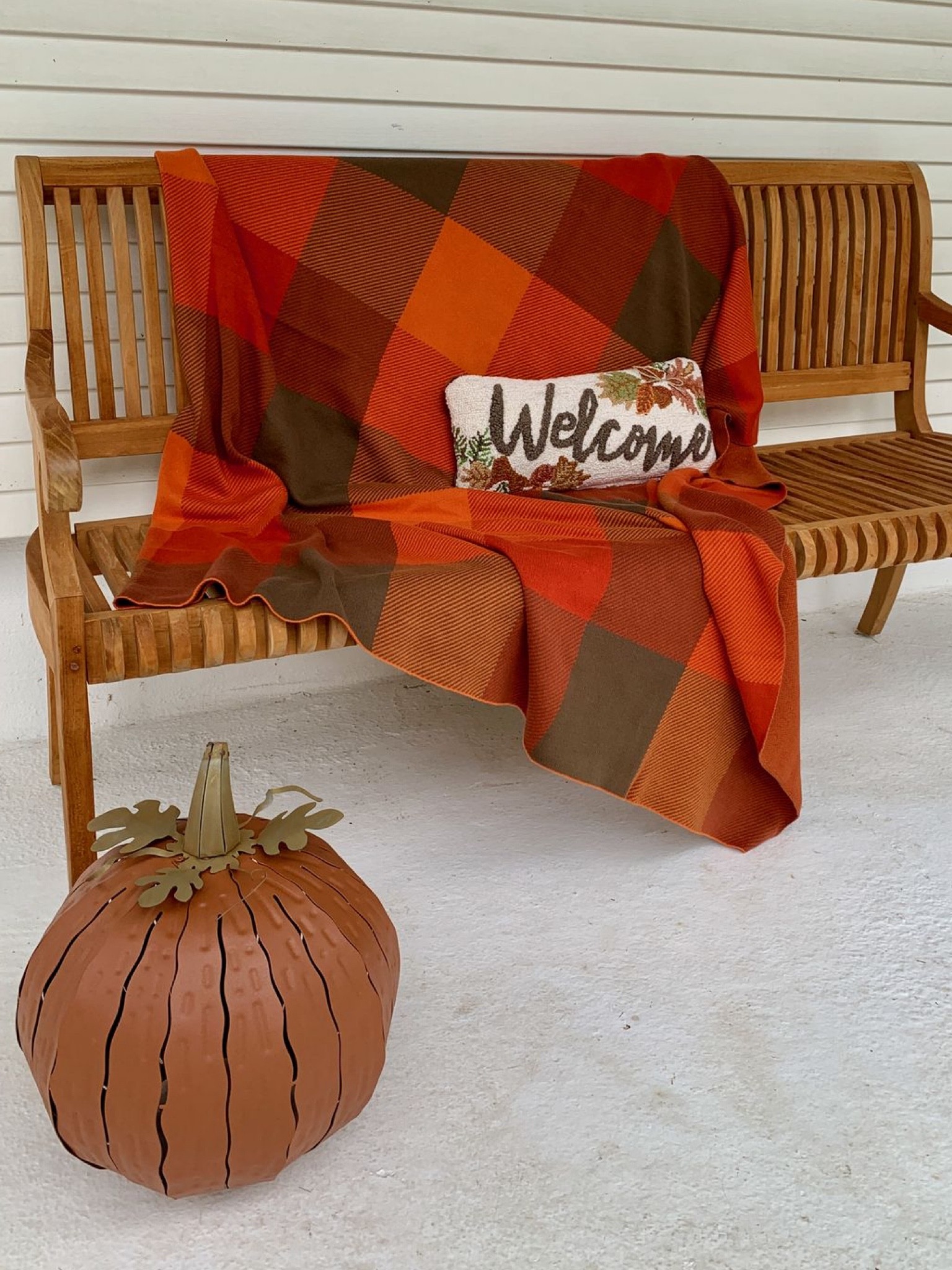 In partnership with @Wayfair, here is how we decorated our front porch for Thanksgiving this year! Click to shop our cozy fall blanket, teak wood bench, ‘Welcome’ throw pillow, and pumpkin luminary.
#ad #noplacelikeit #wayfair #wayfairfinds


#LTKHoliday #LTKSeasonal #LTKhome