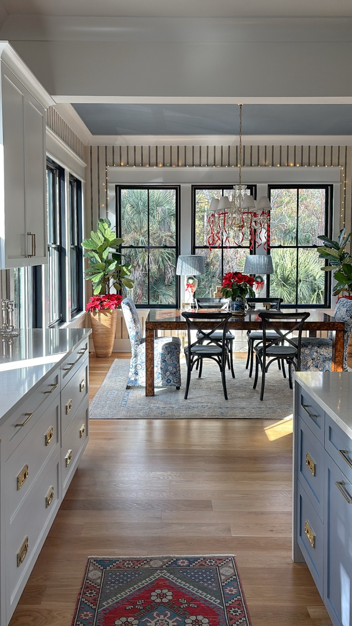 Sunshine coming through the dining room windows after days of grey and rain 🙌🏽☀️

#LTKHome #LTKHoliday