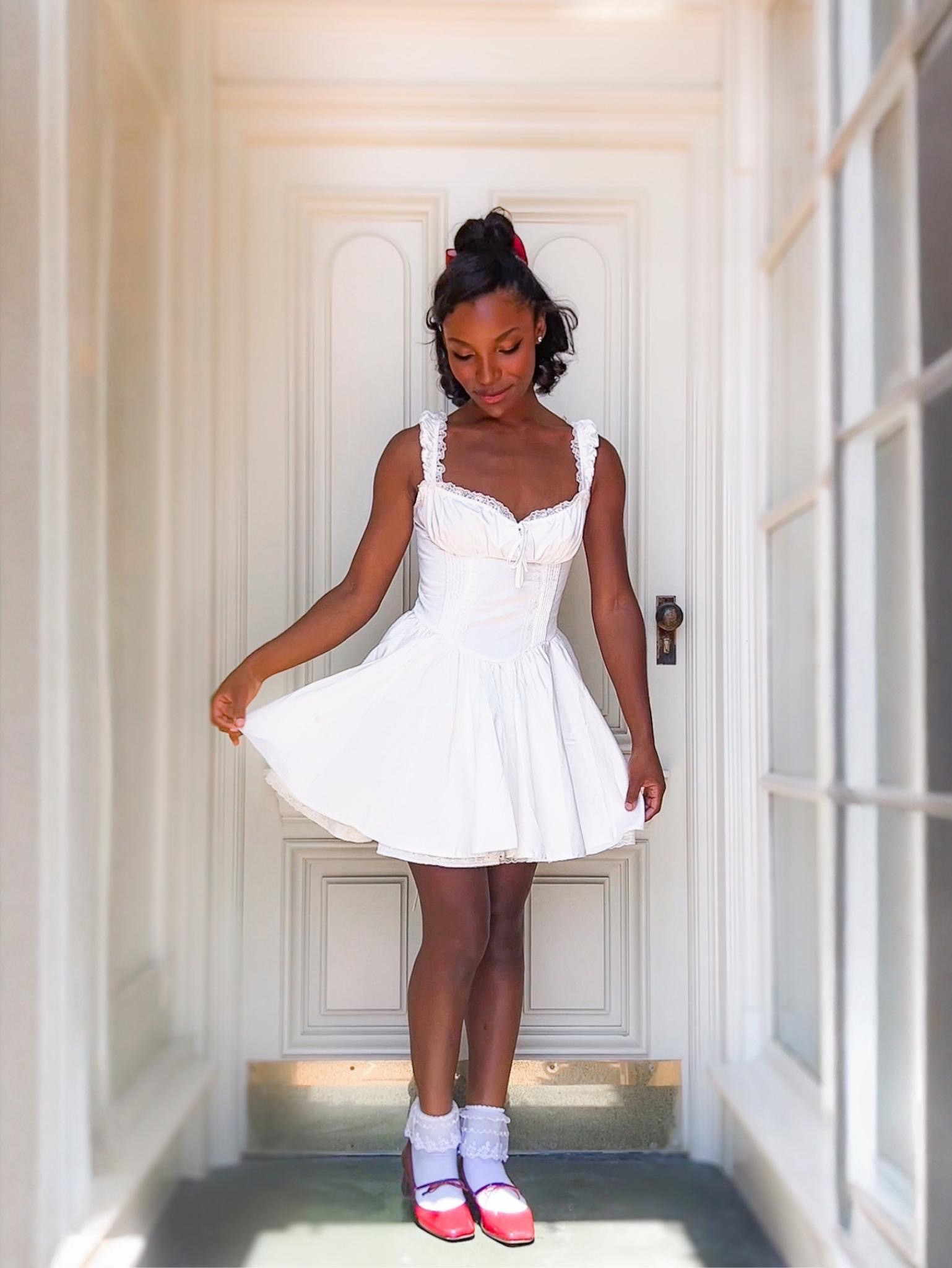 Isn’t it romantic? 

#LTKWatchNow #LTKFindsUnder100 #LTKPetite