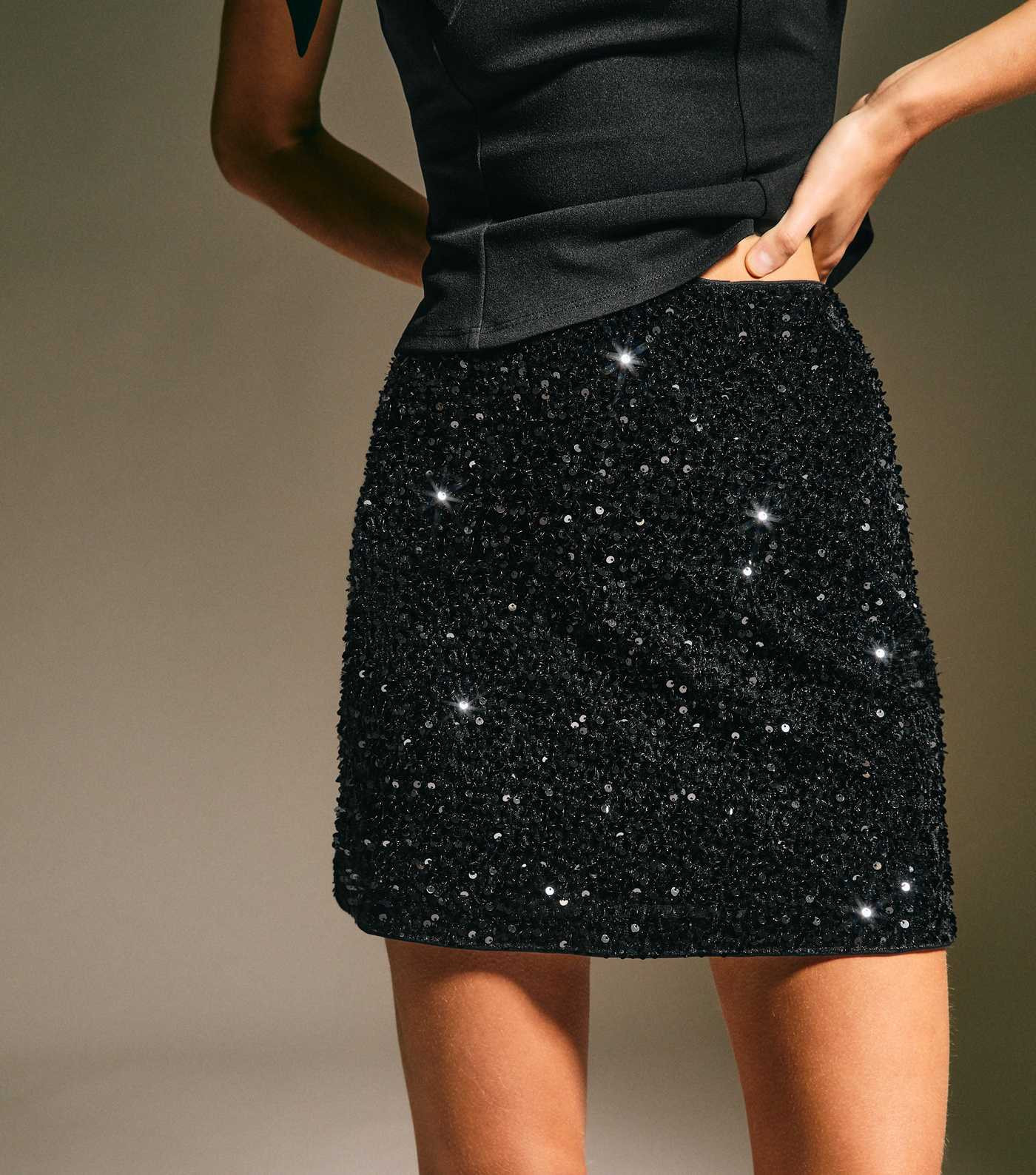 Black Velvet Sequin Embellished A-Line Mini Skirt | New Look | New Look (UK)