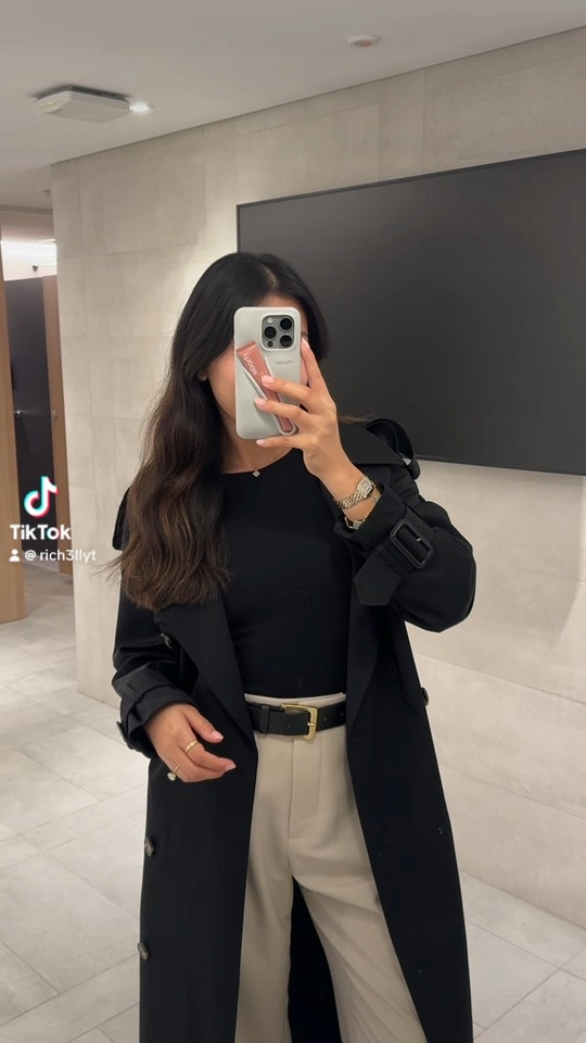 Zara longsleeve - have linked similar 
Pants - 00 
Trench coat - XXS 
Belt - Medium/Large 
Boots - 7

#LTKworkwear