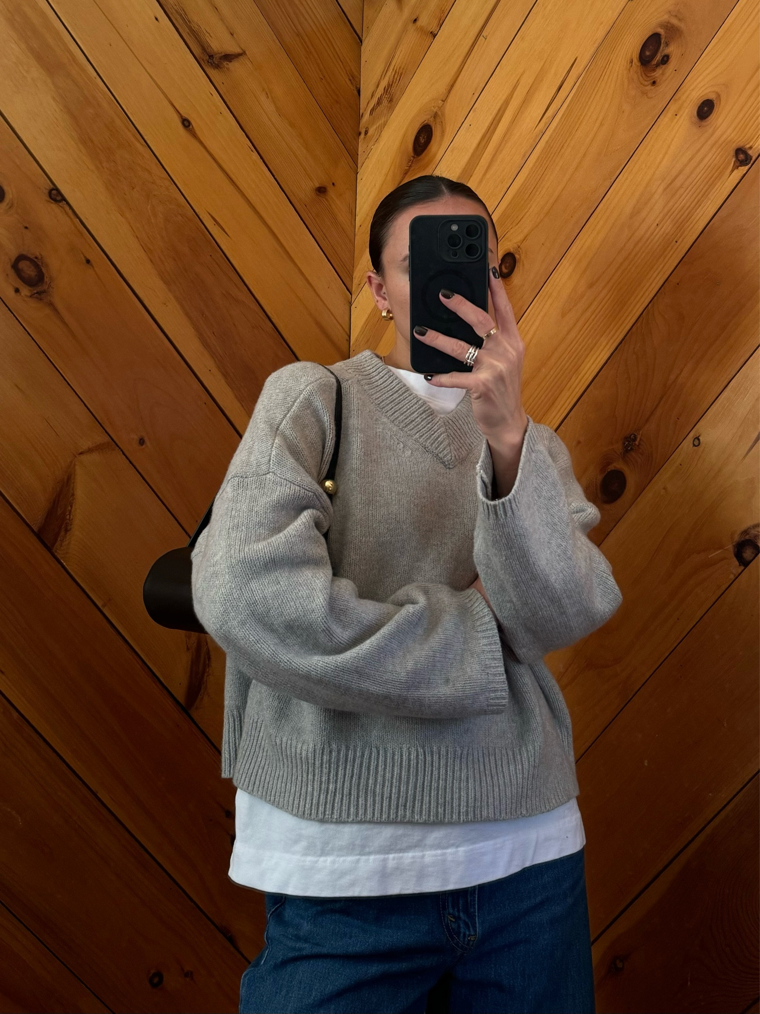 Sweater. Bag. Jcrew. Jcrew bag  

#LTKItBag #LTKHoliday #LTKSeasonal