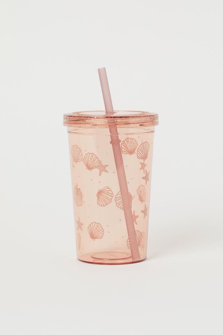 Mug in transparent plastic with a printed design. Screw-top lid with a straw. Diameter at top 3 1... | H&M (US + CA)